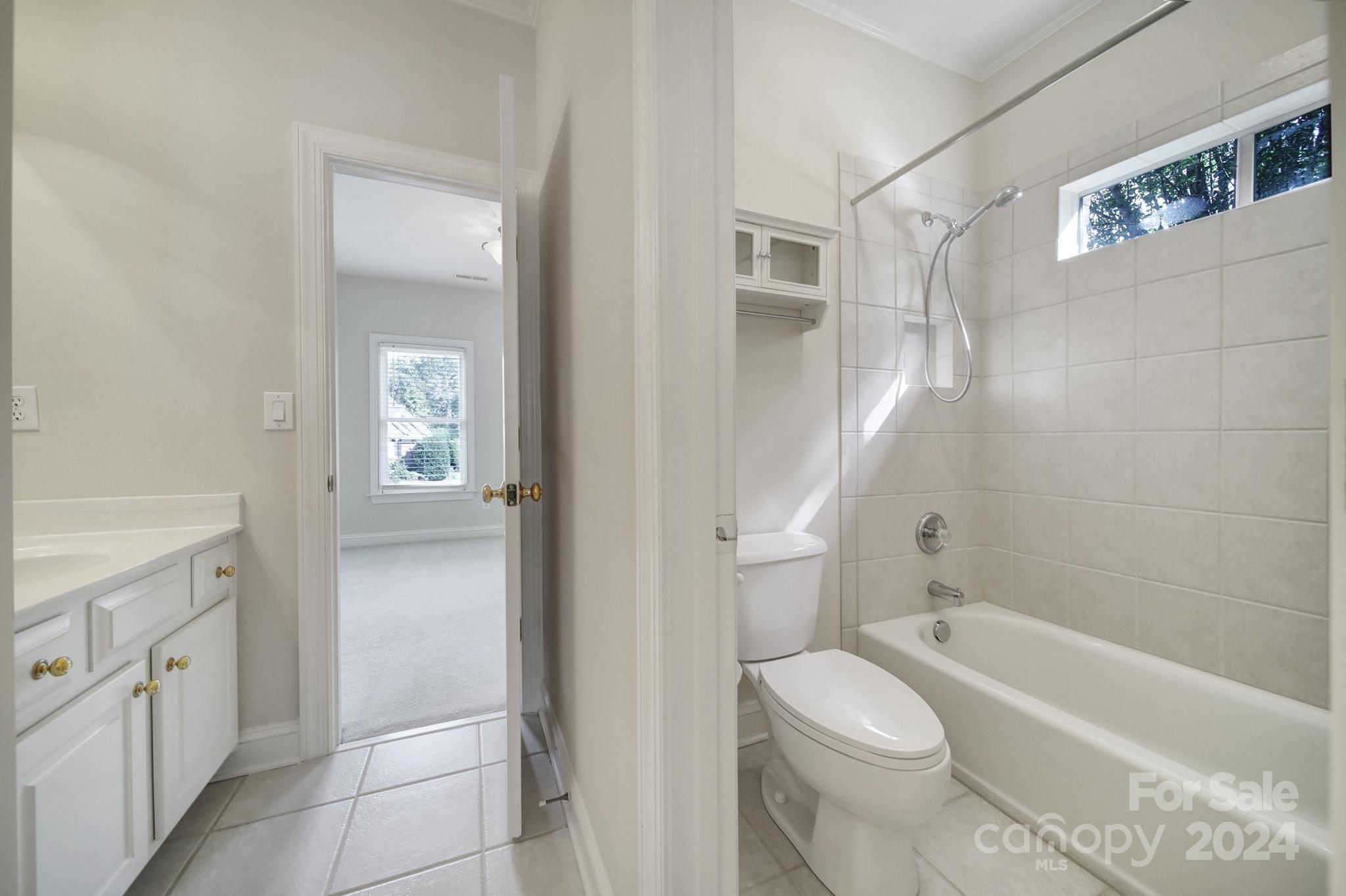 7813 Stonehaven Drive