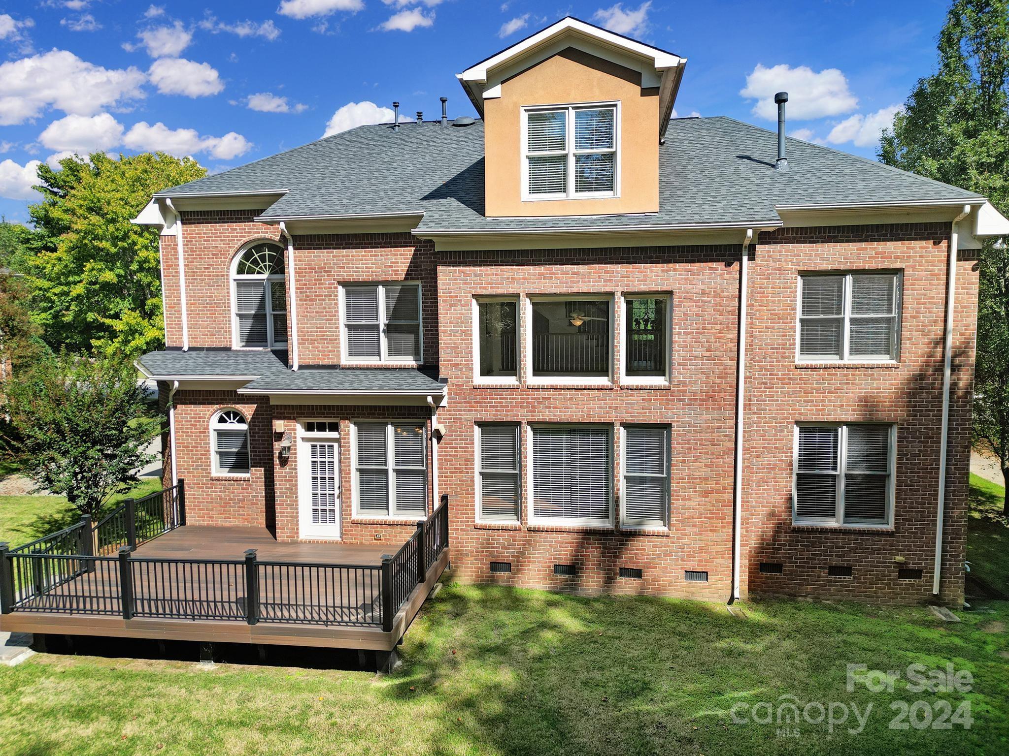 7813 Stonehaven Drive