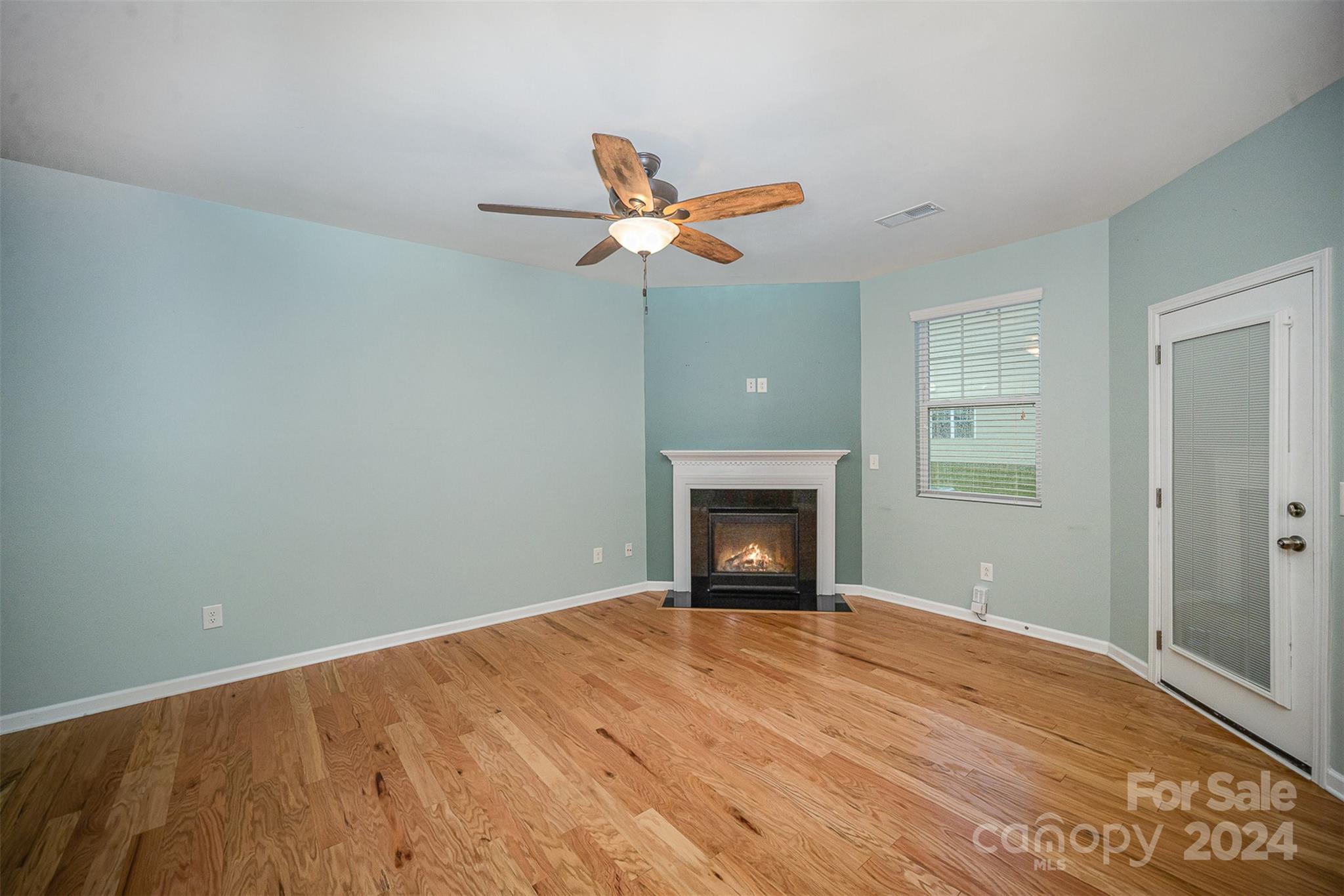 2716 Sawbridge Lane