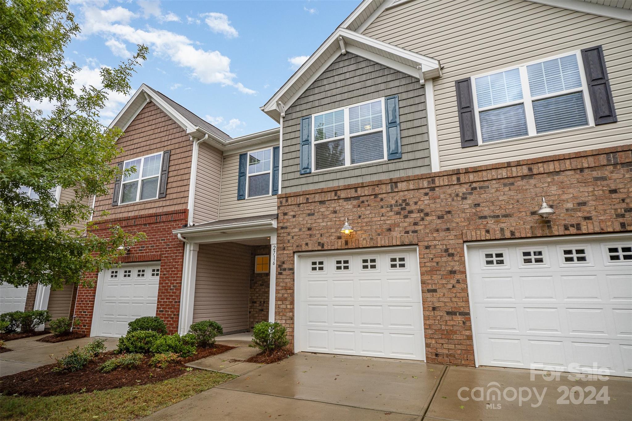 2716 Sawbridge Lane