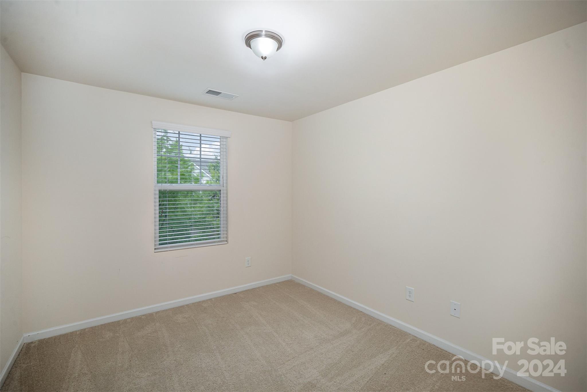 2716 Sawbridge Lane