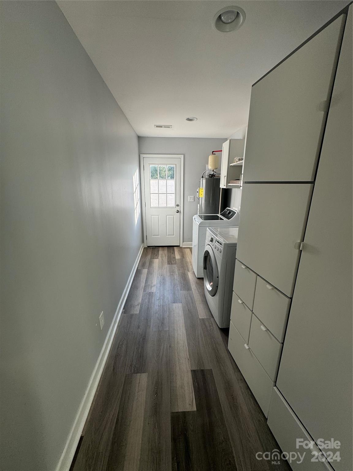 103 Ace Avenue