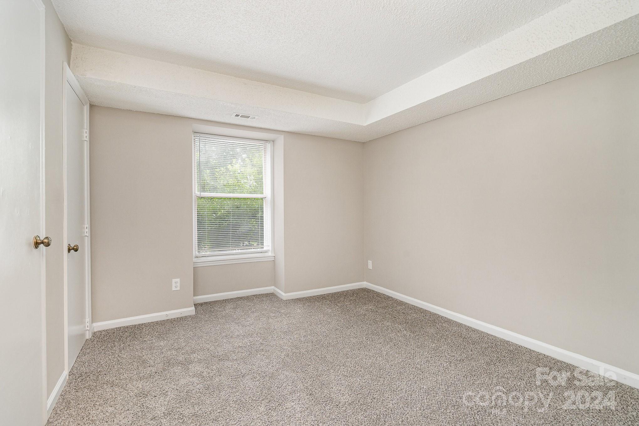 9541 Shannon Green Drive