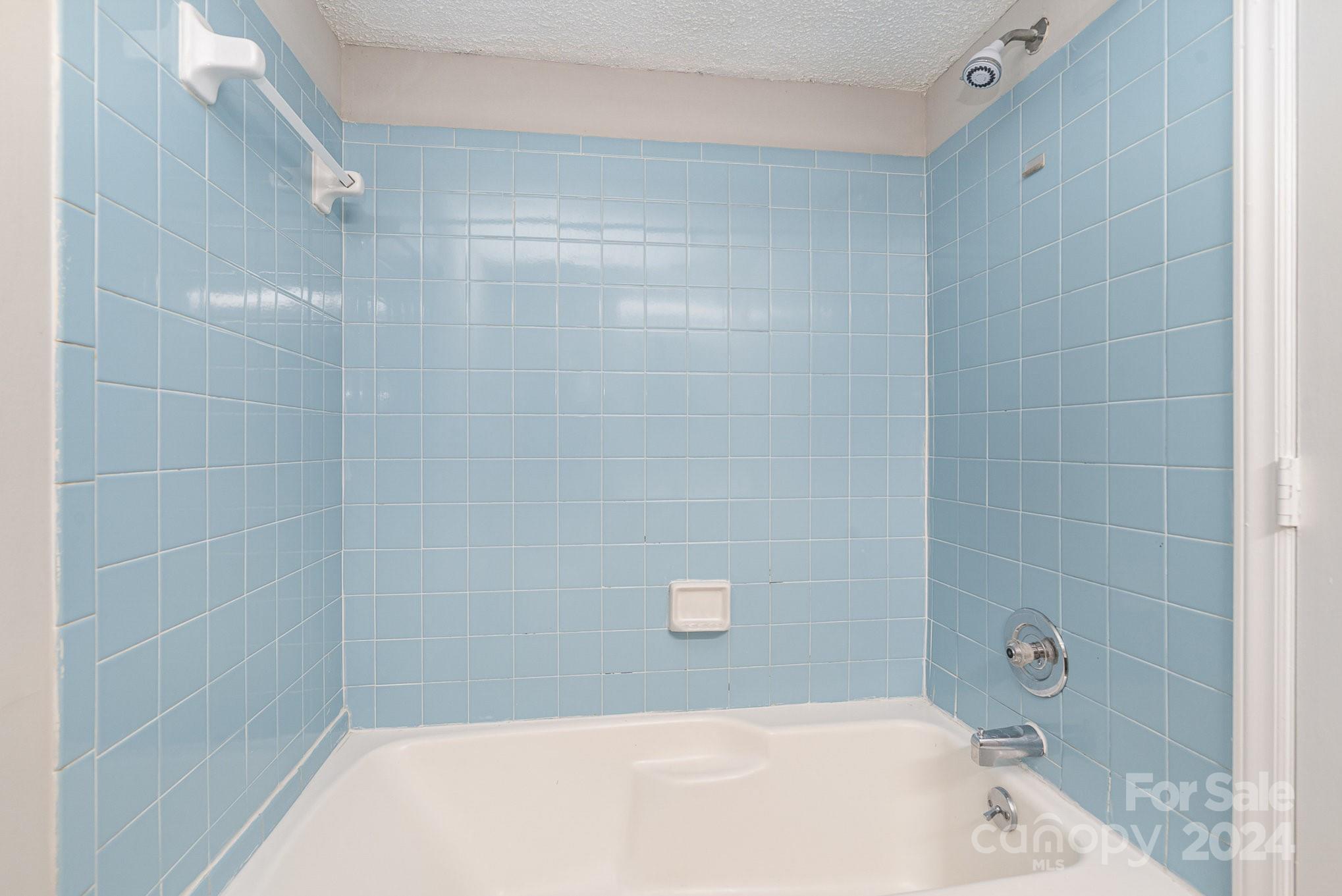 9541 Shannon Green Drive