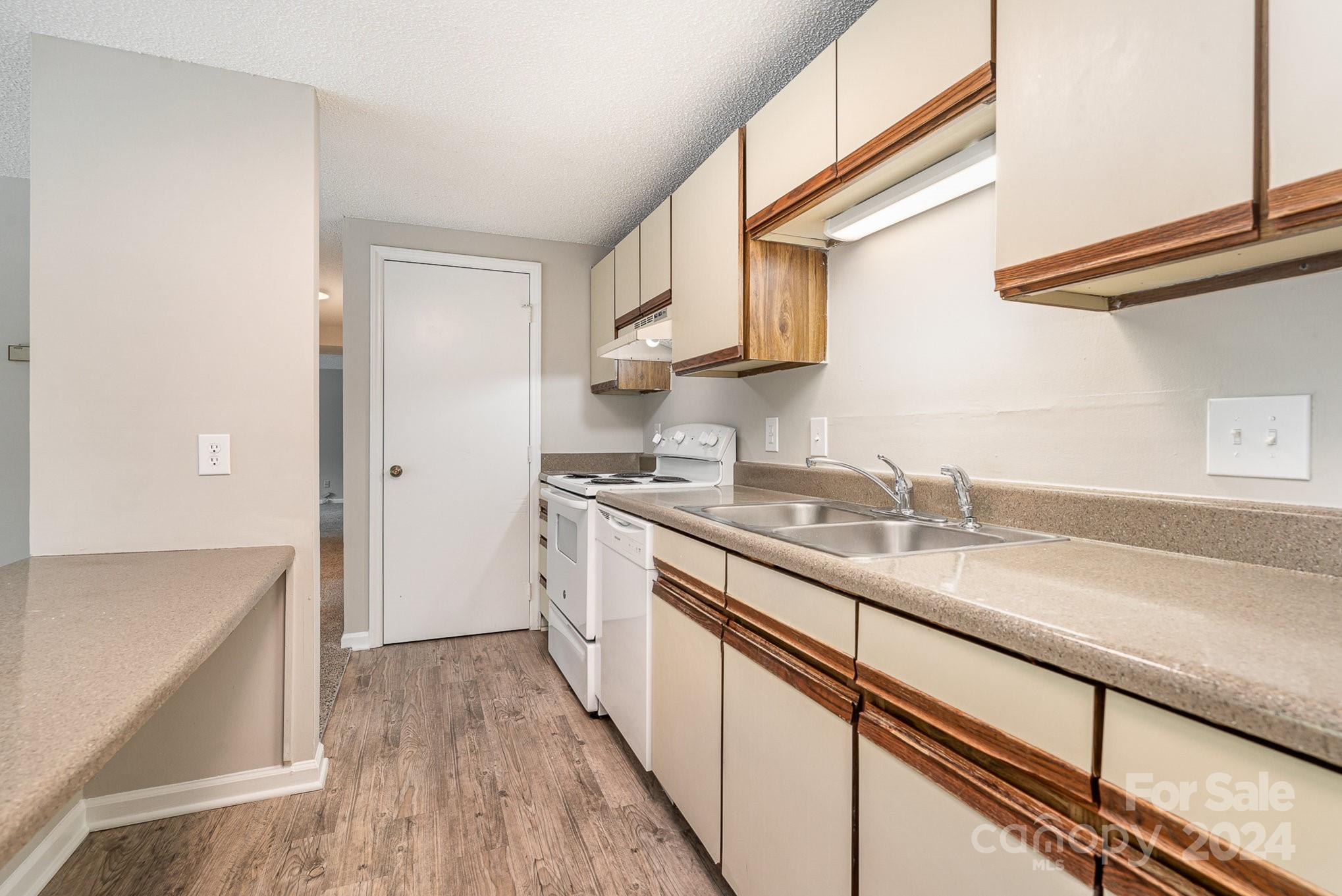 9541 Shannon Green Drive