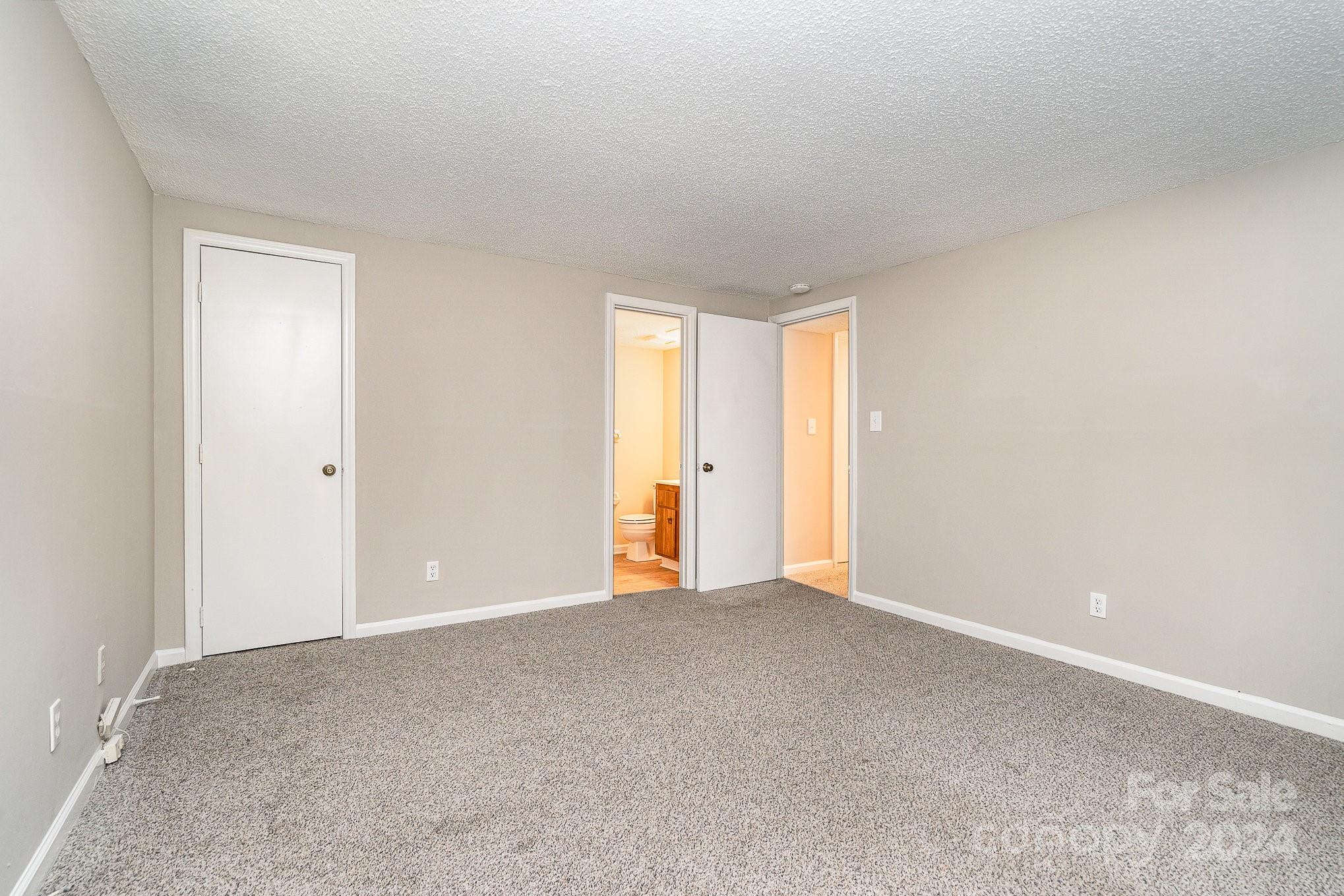 9541 Shannon Green Drive