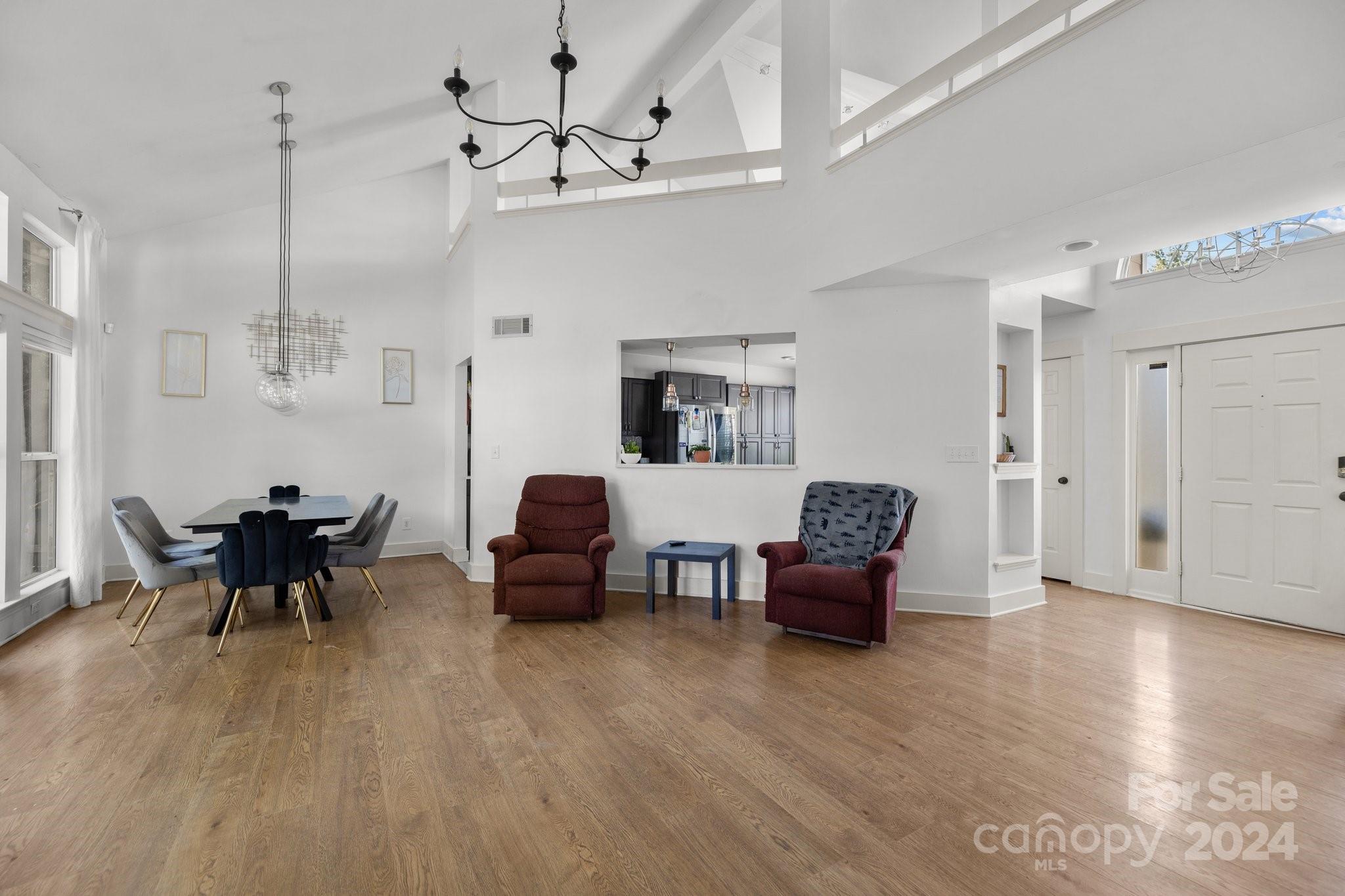 3236 Rheinwood Court