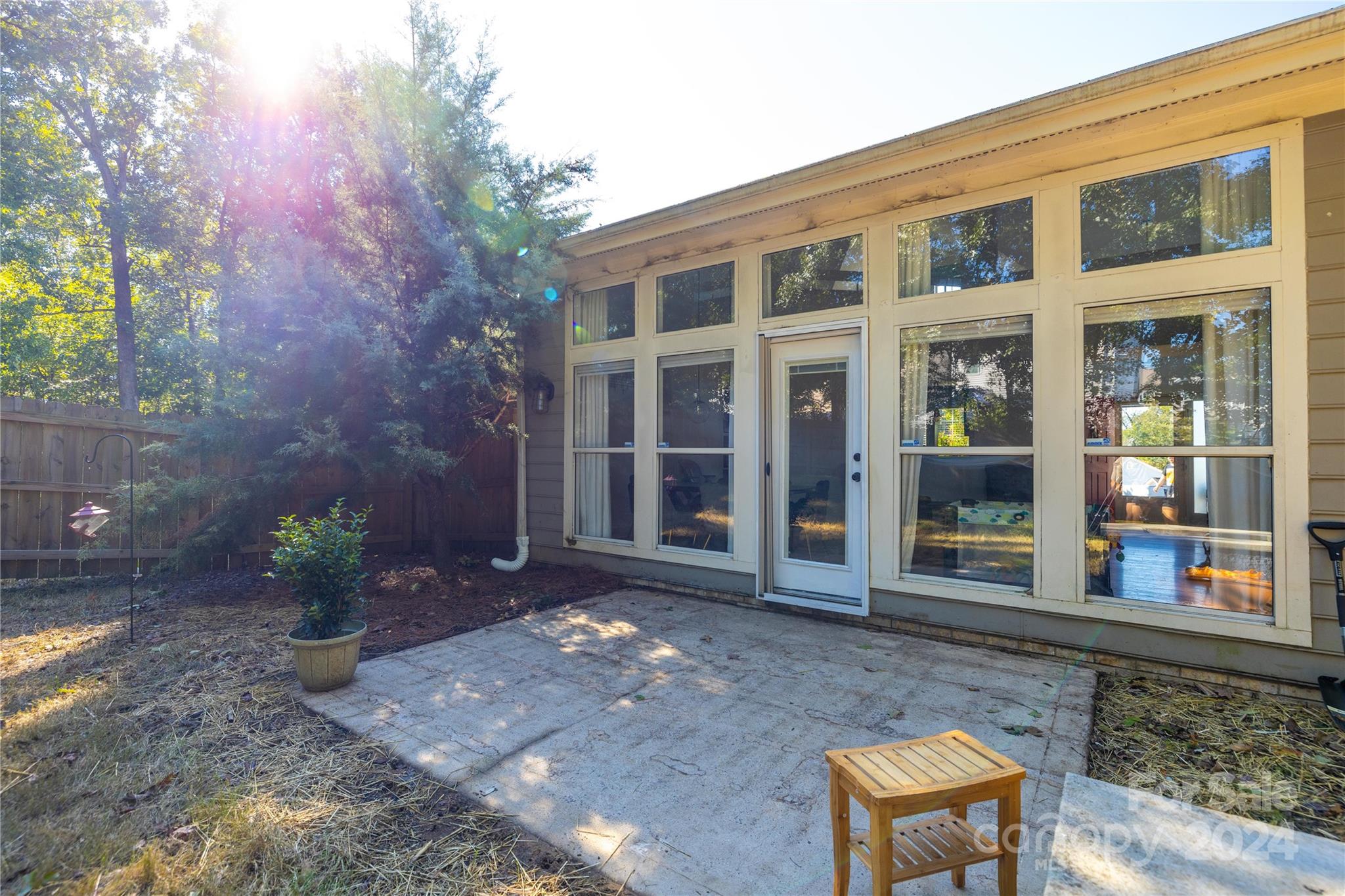 3236 Rheinwood Court