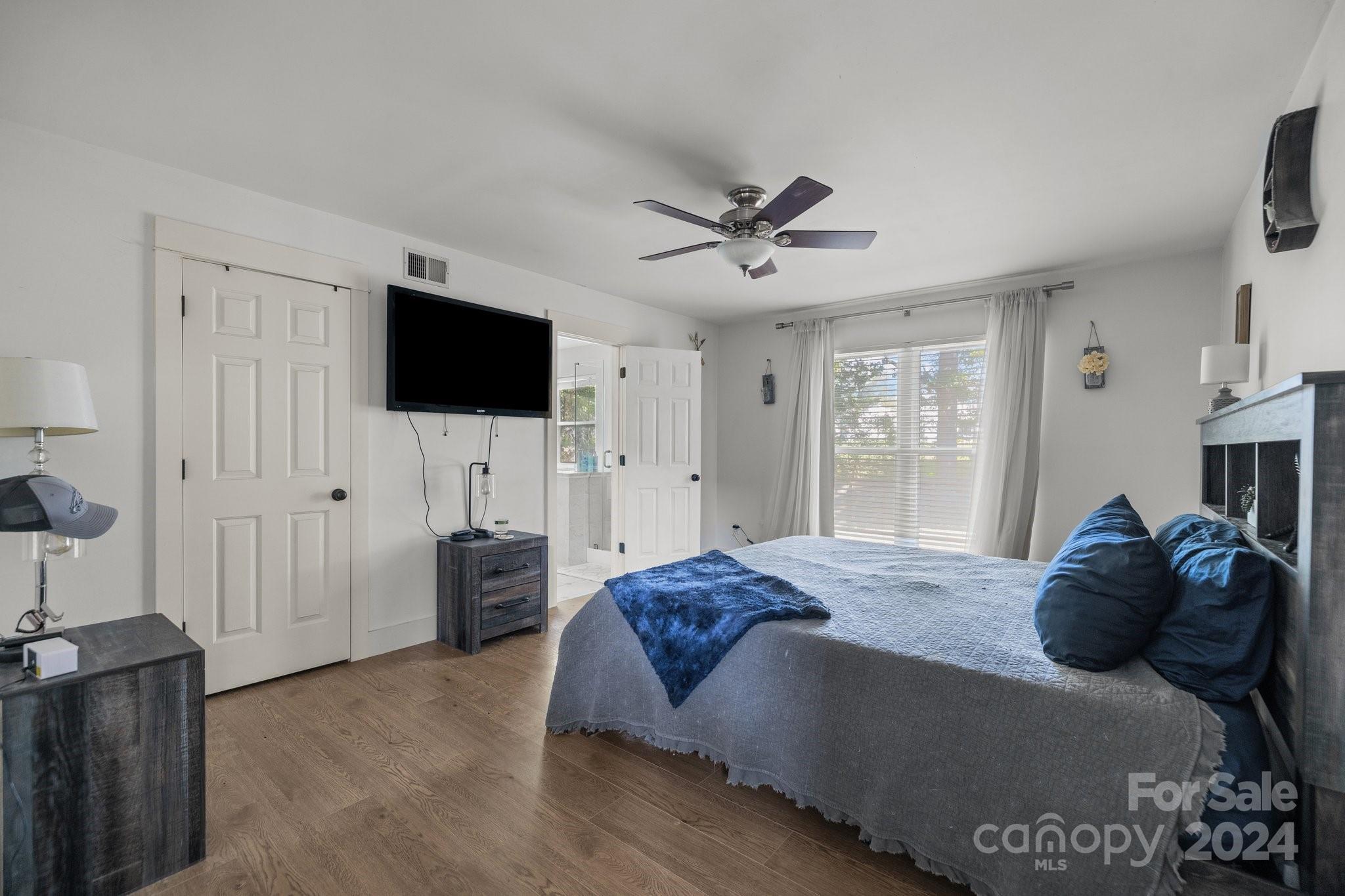 3236 Rheinwood Court