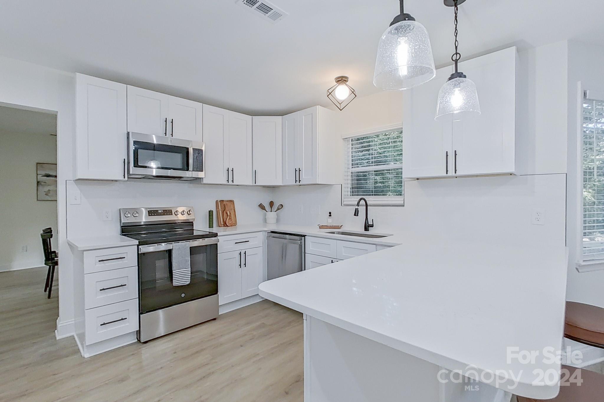 5710 Stream Ridge Drive