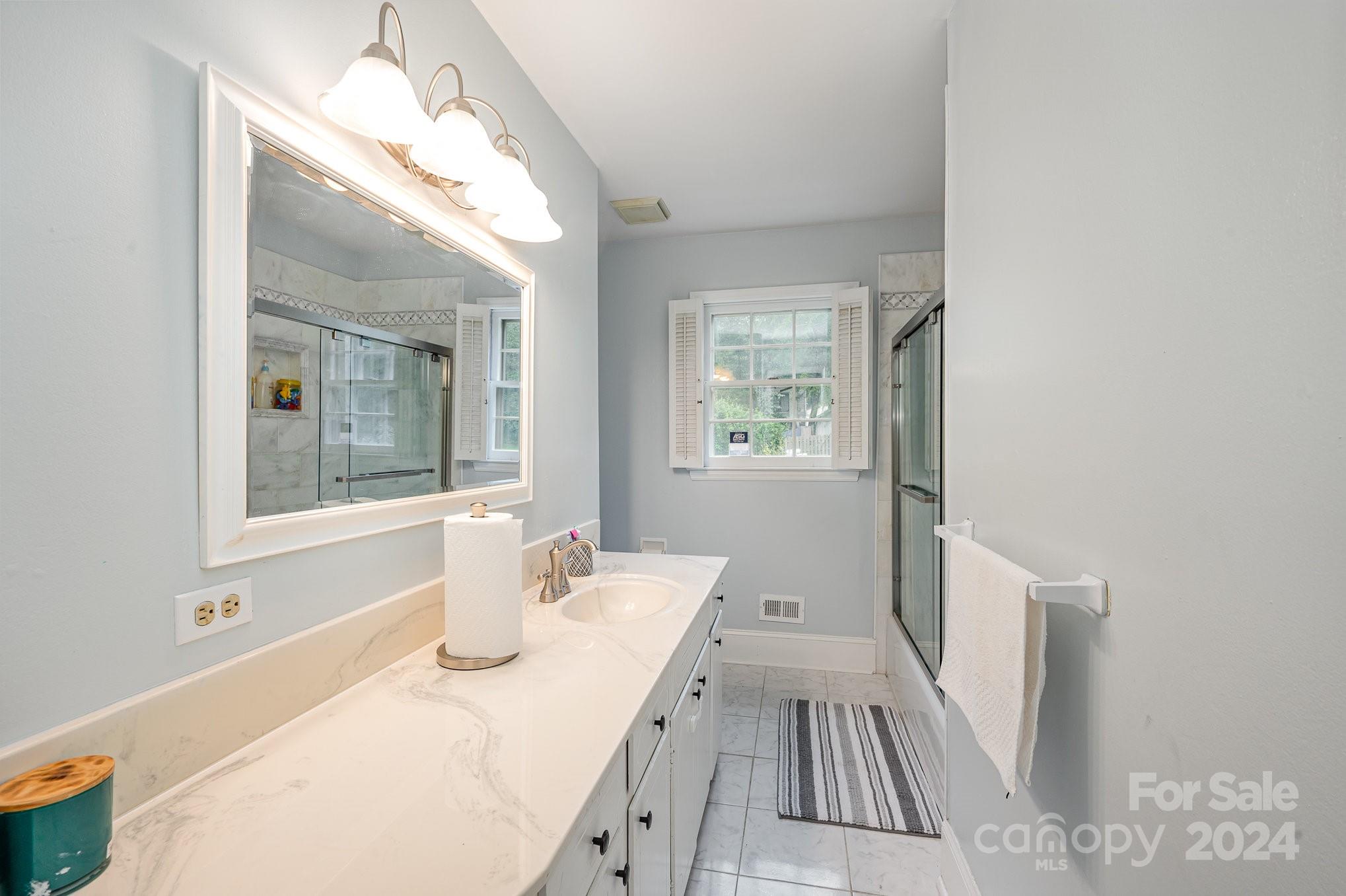 6121 Lake Forest Road E