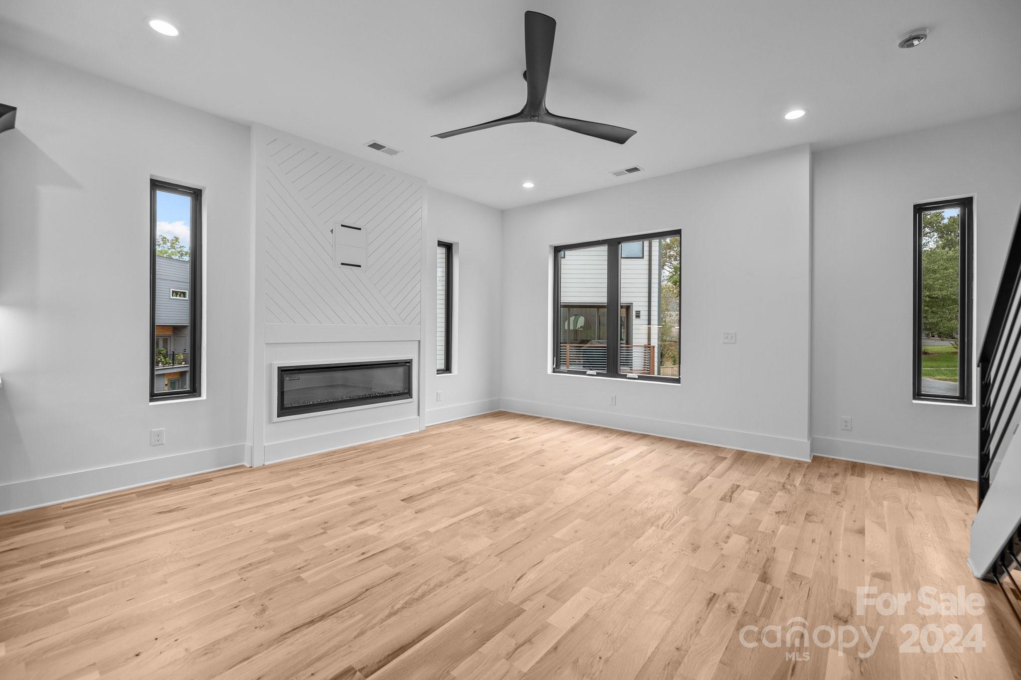 1606 B Julia Maulden Place