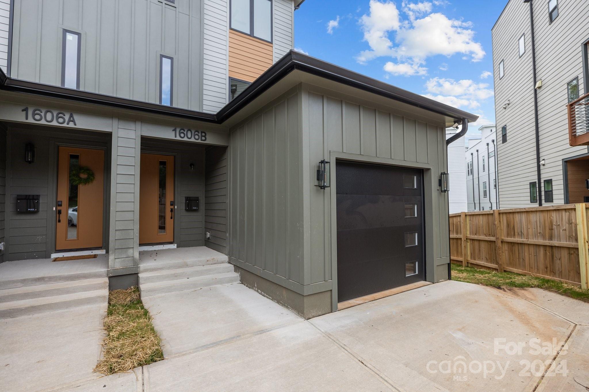 1606 B Julia Maulden Place