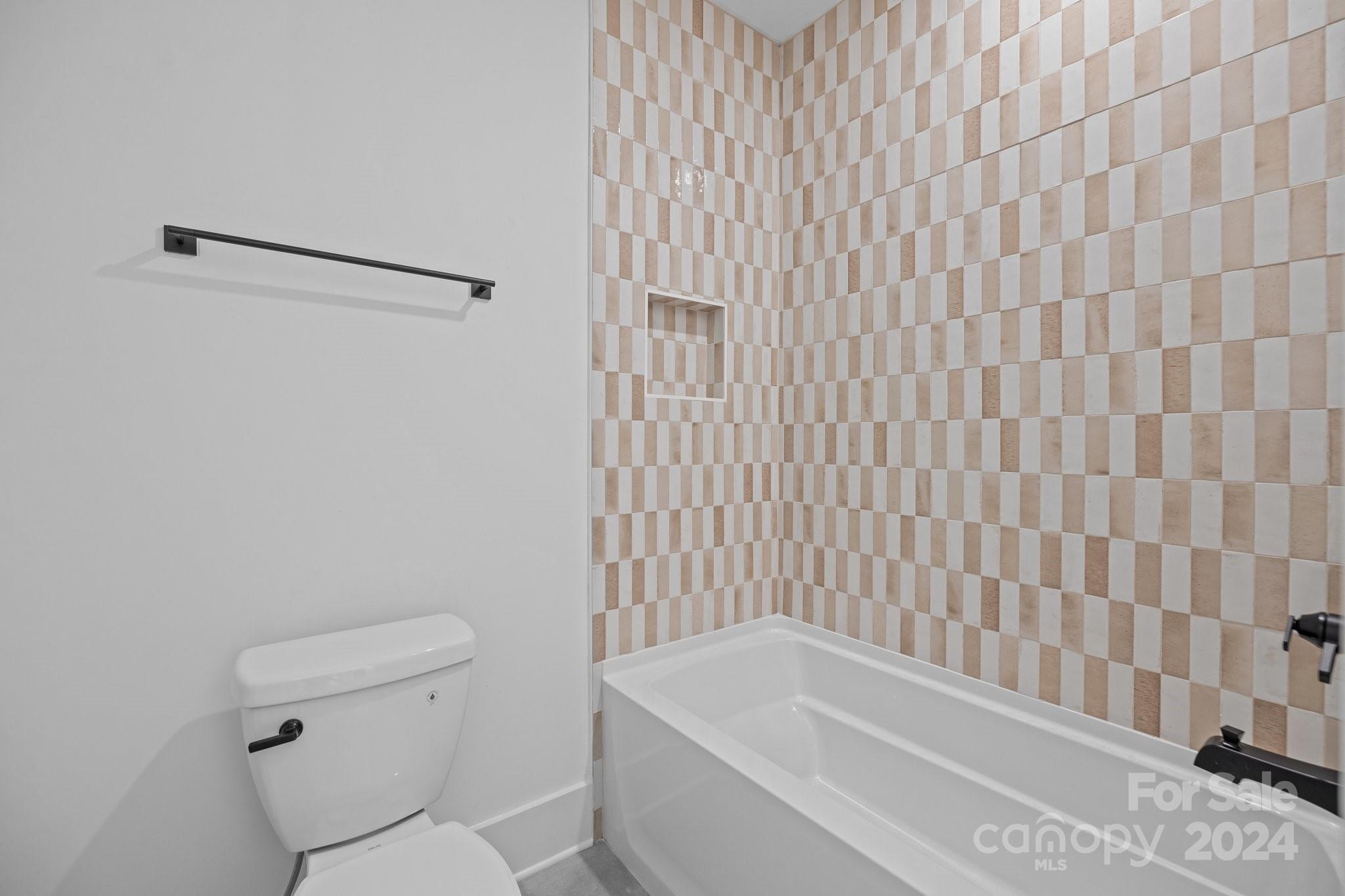 1606 B Julia Maulden Place