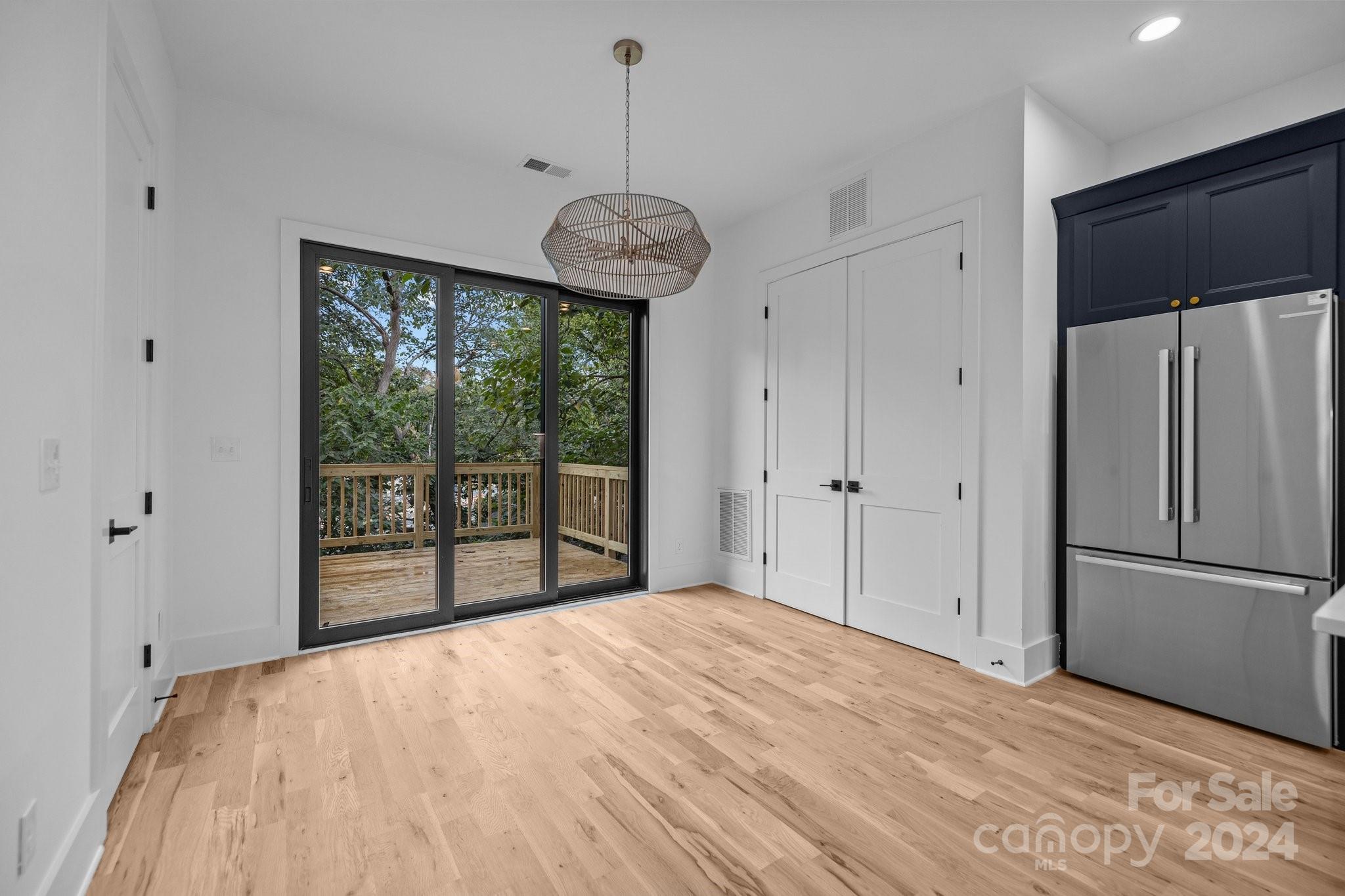 1606 B Julia Maulden Place