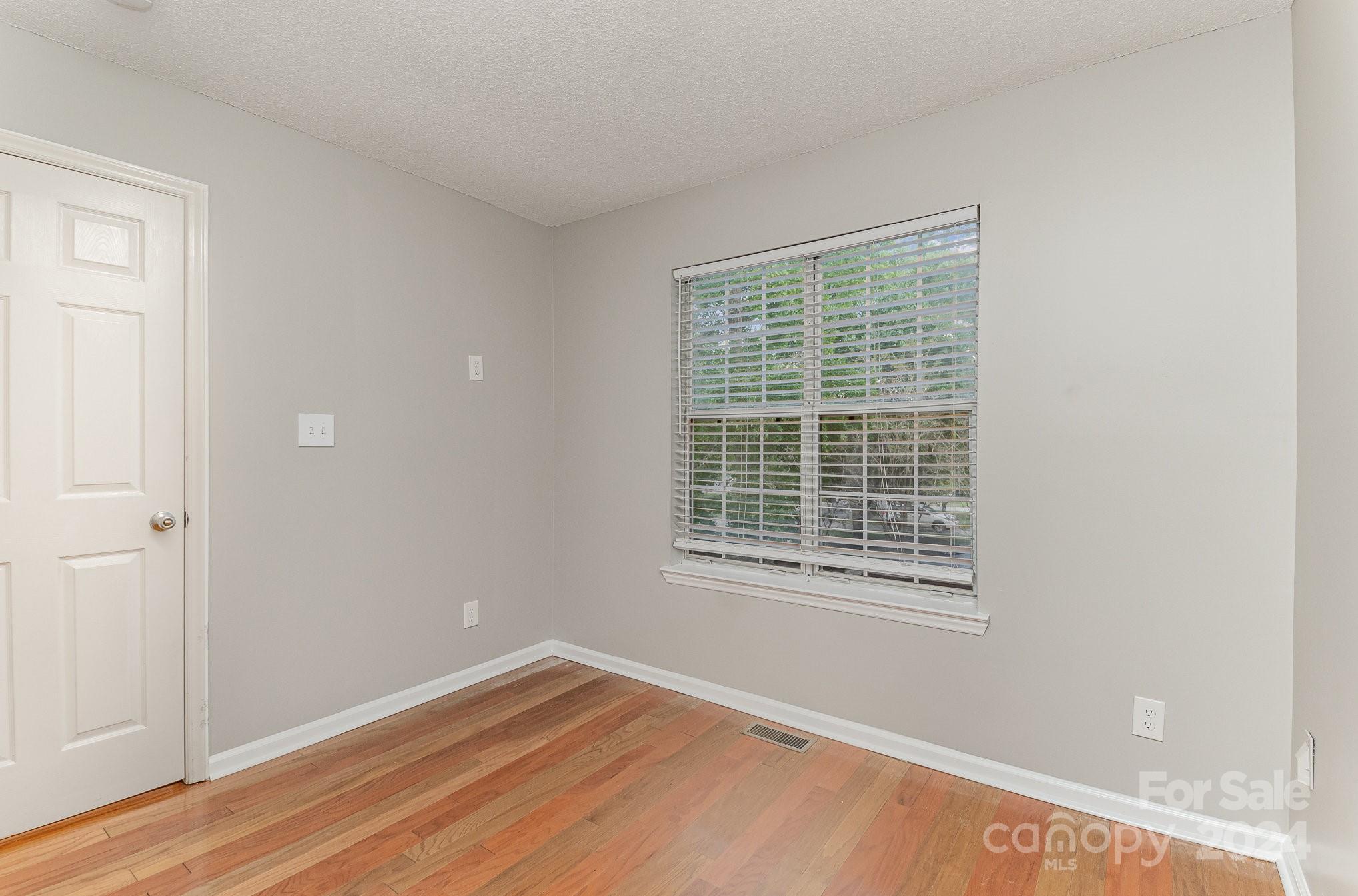 7014 Hunters Glen Drive