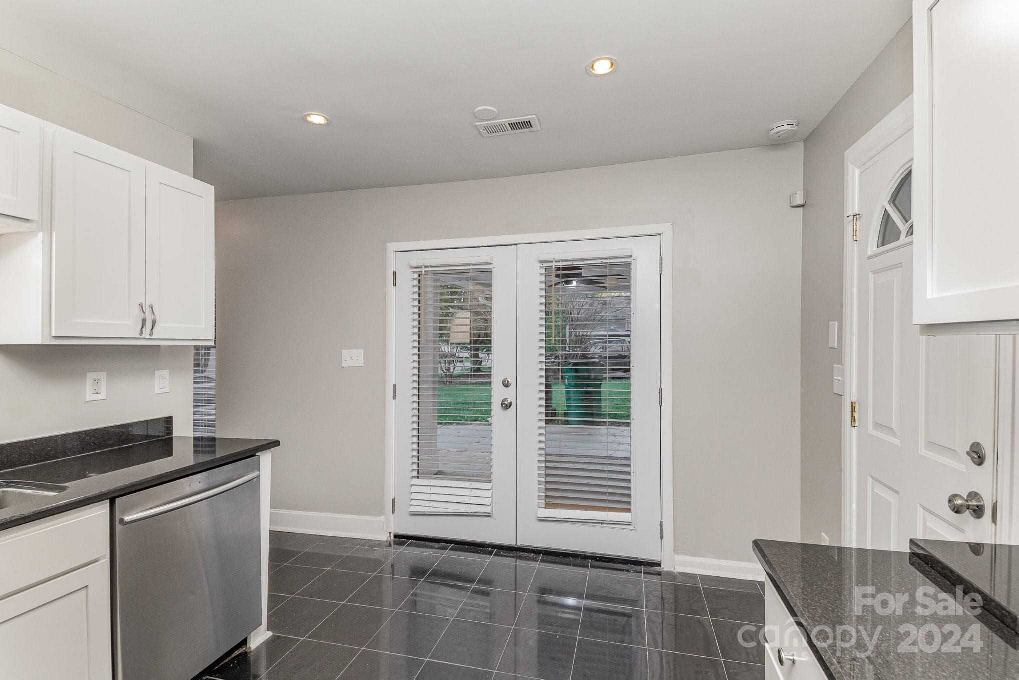 7014 Hunters Glen Drive