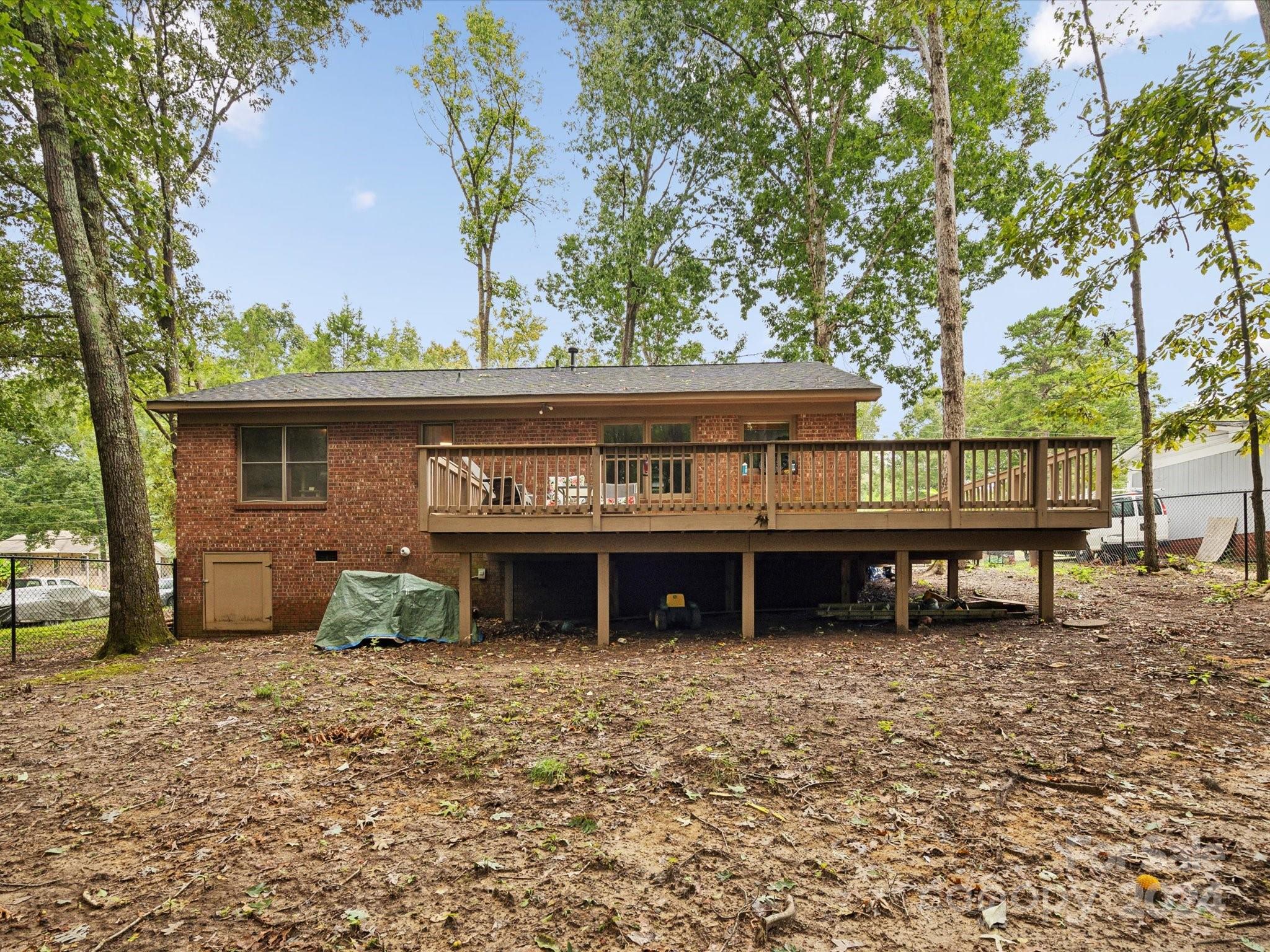 5321 Pinebrook Drive