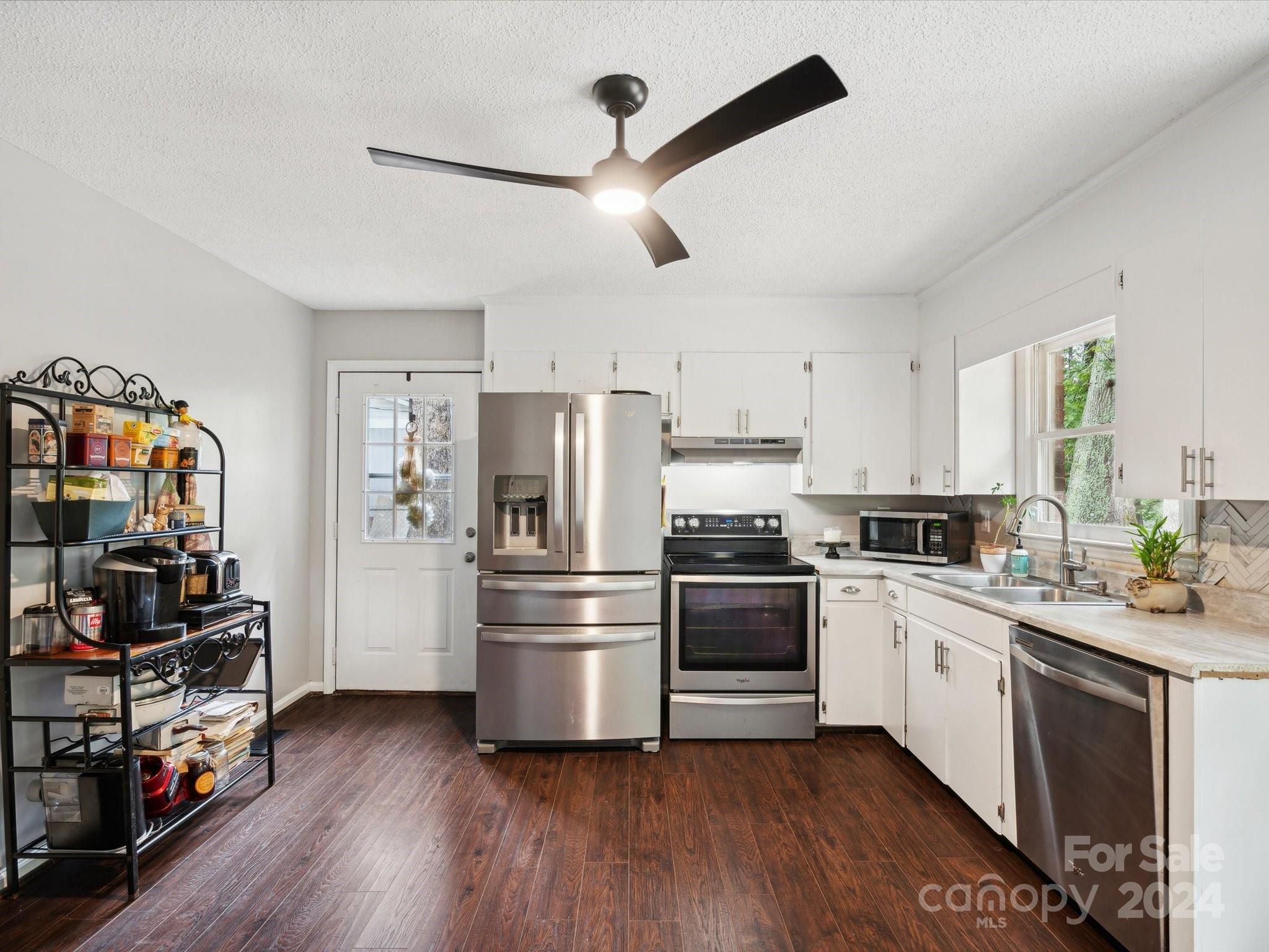 5321 Pinebrook Drive