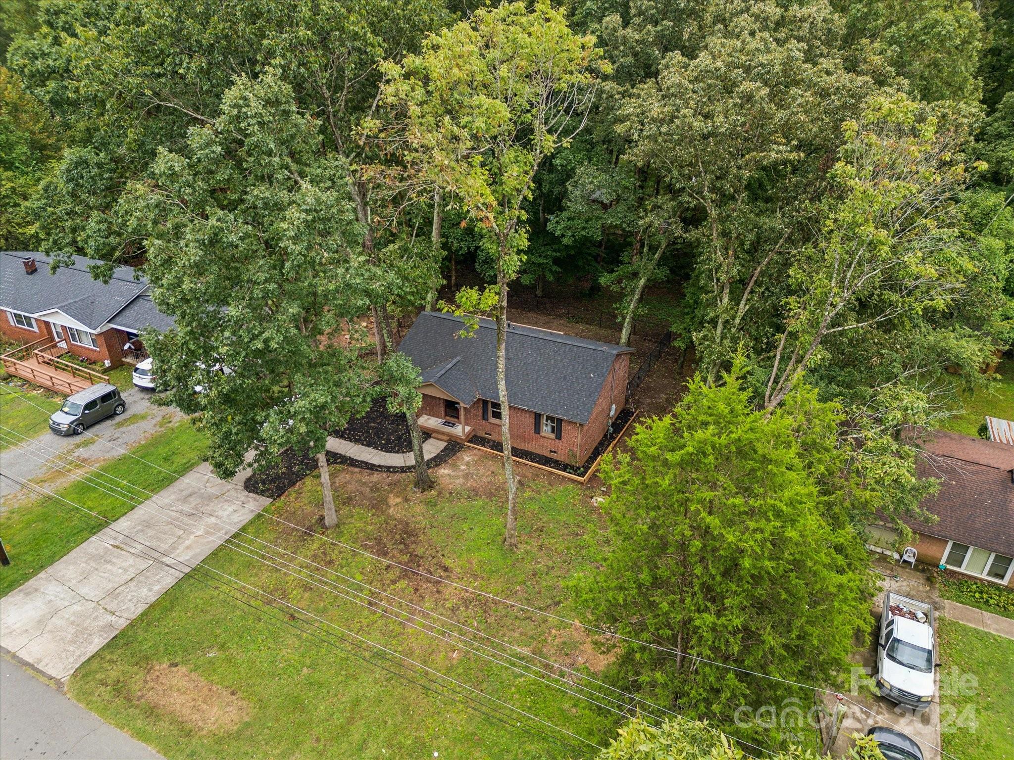 5321 Pinebrook Drive