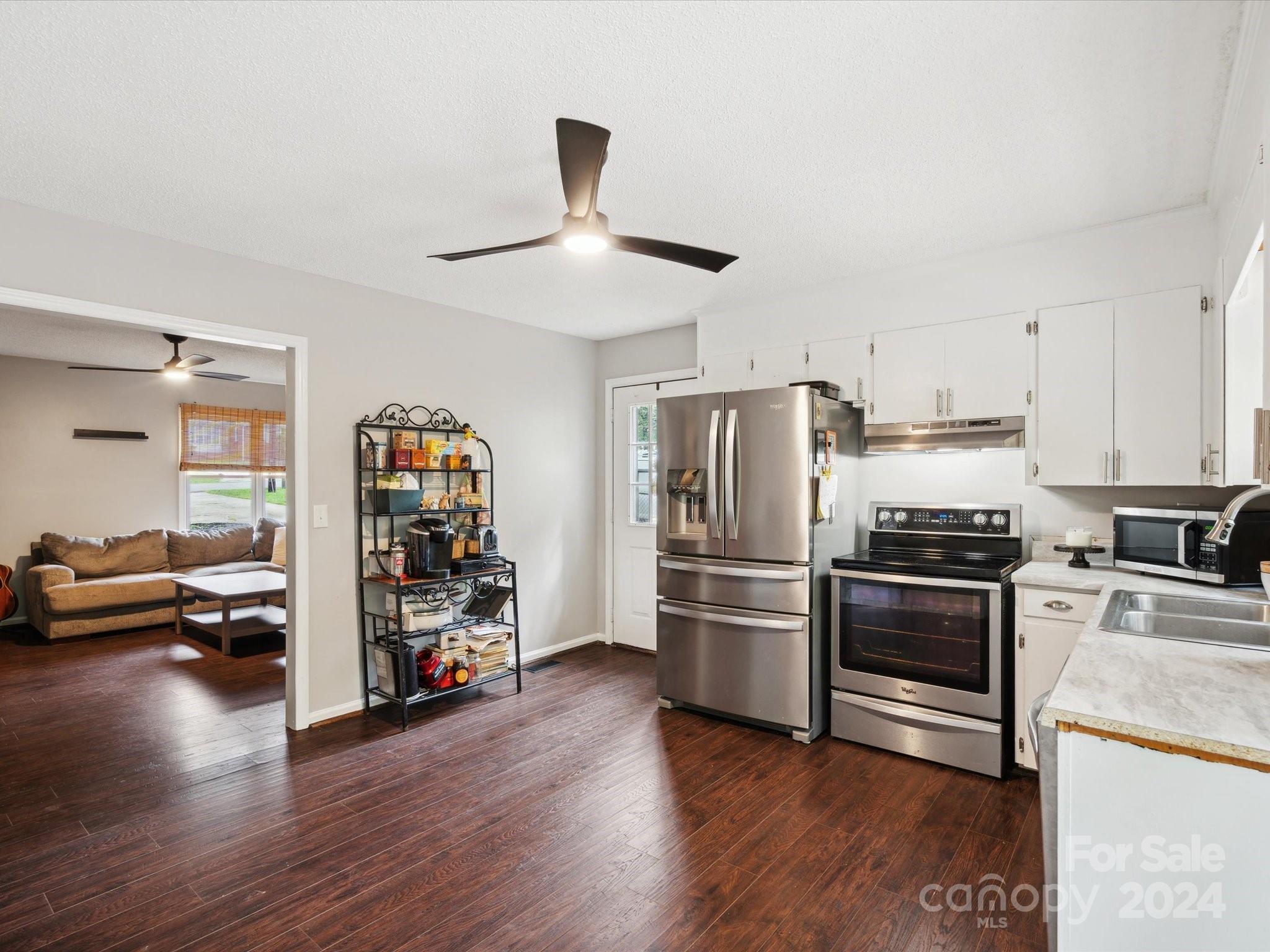 5321 Pinebrook Drive