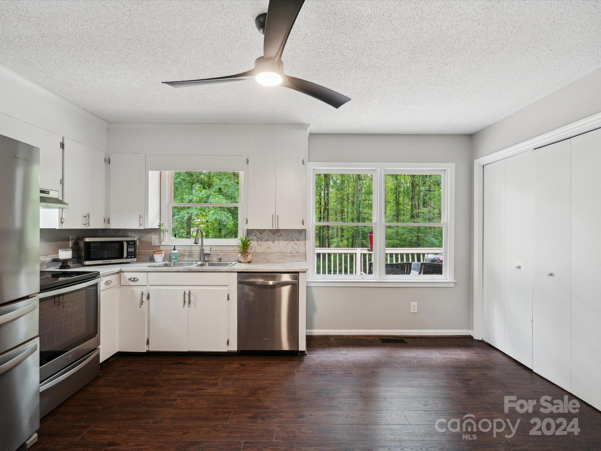 5321 Pinebrook Drive