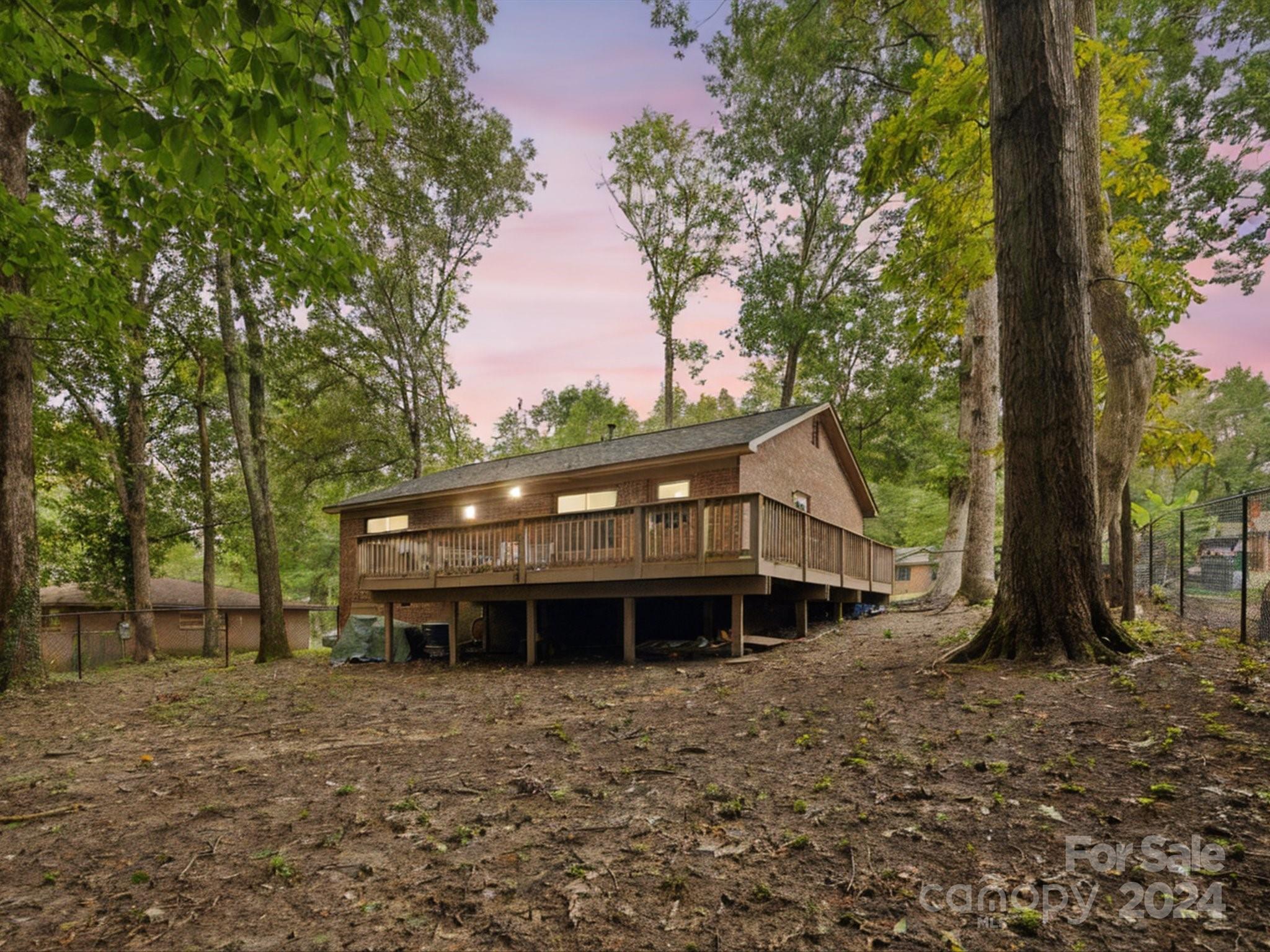 5321 Pinebrook Drive