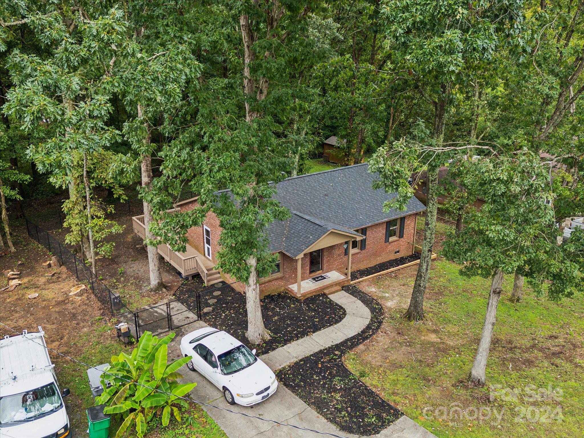 5321 Pinebrook Drive