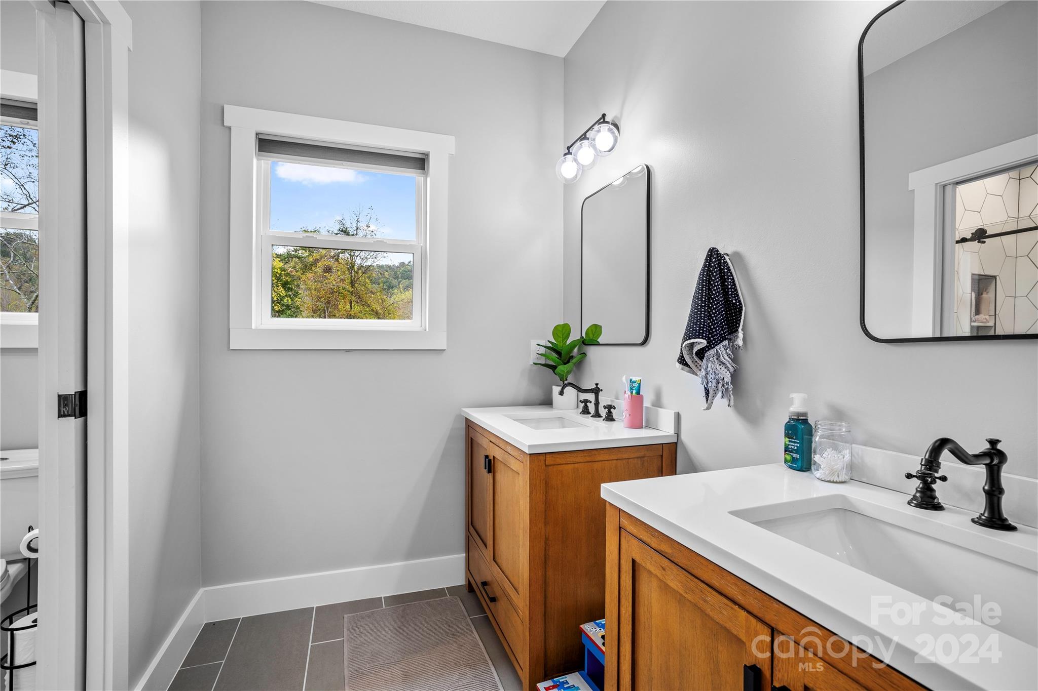 111 Oak Mountain Drive