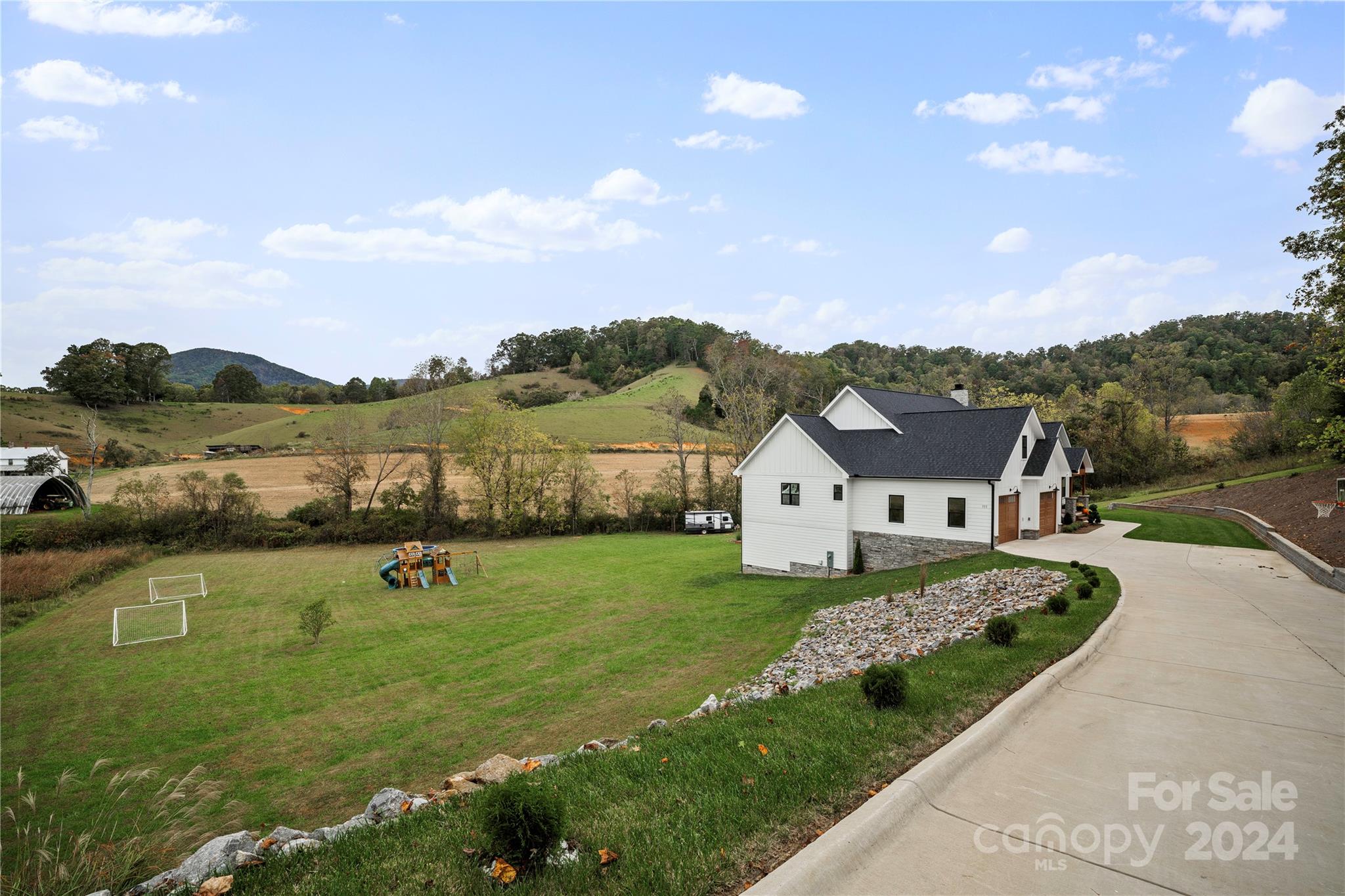 111 Oak Mountain Drive