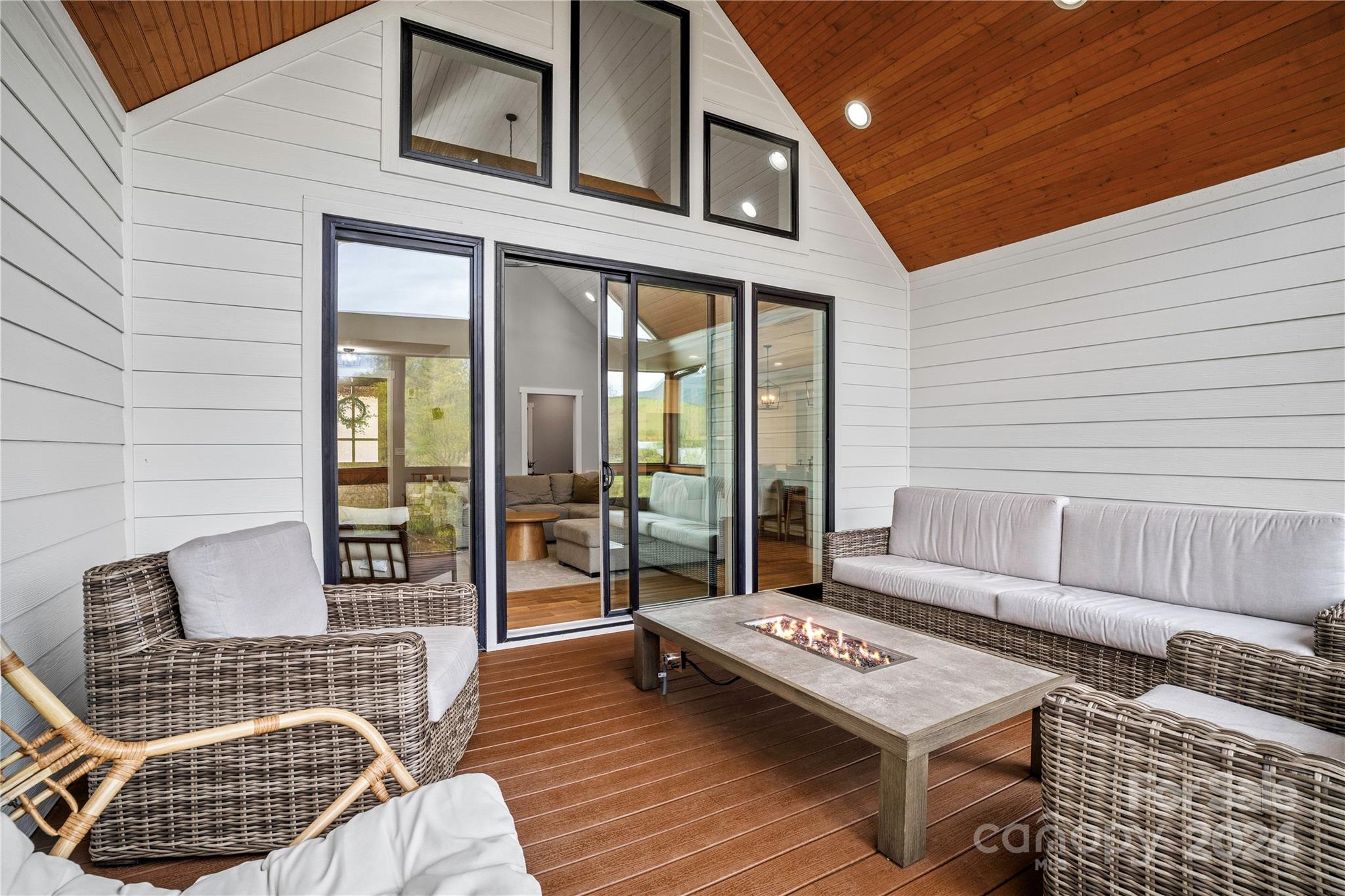 111 Oak Mountain Drive