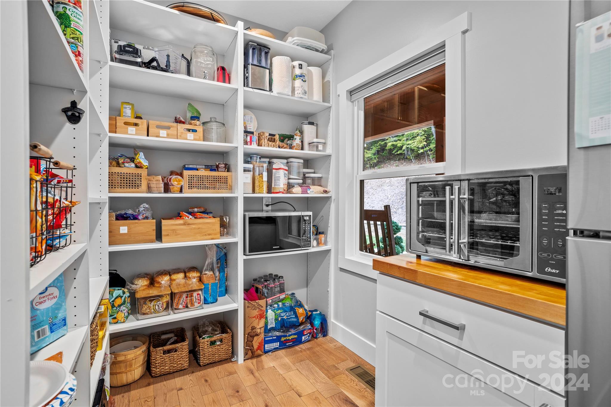 111 Oak Mountain Drive