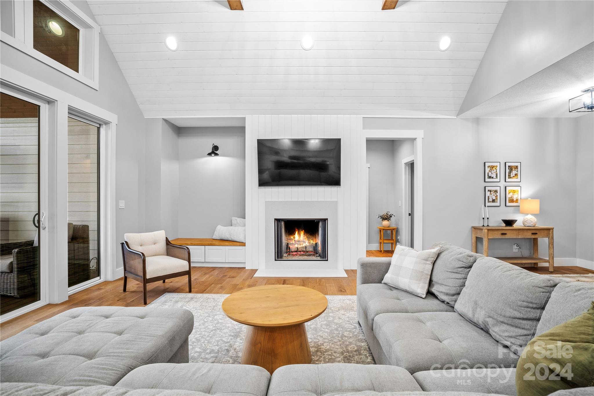 111 Oak Mountain Drive