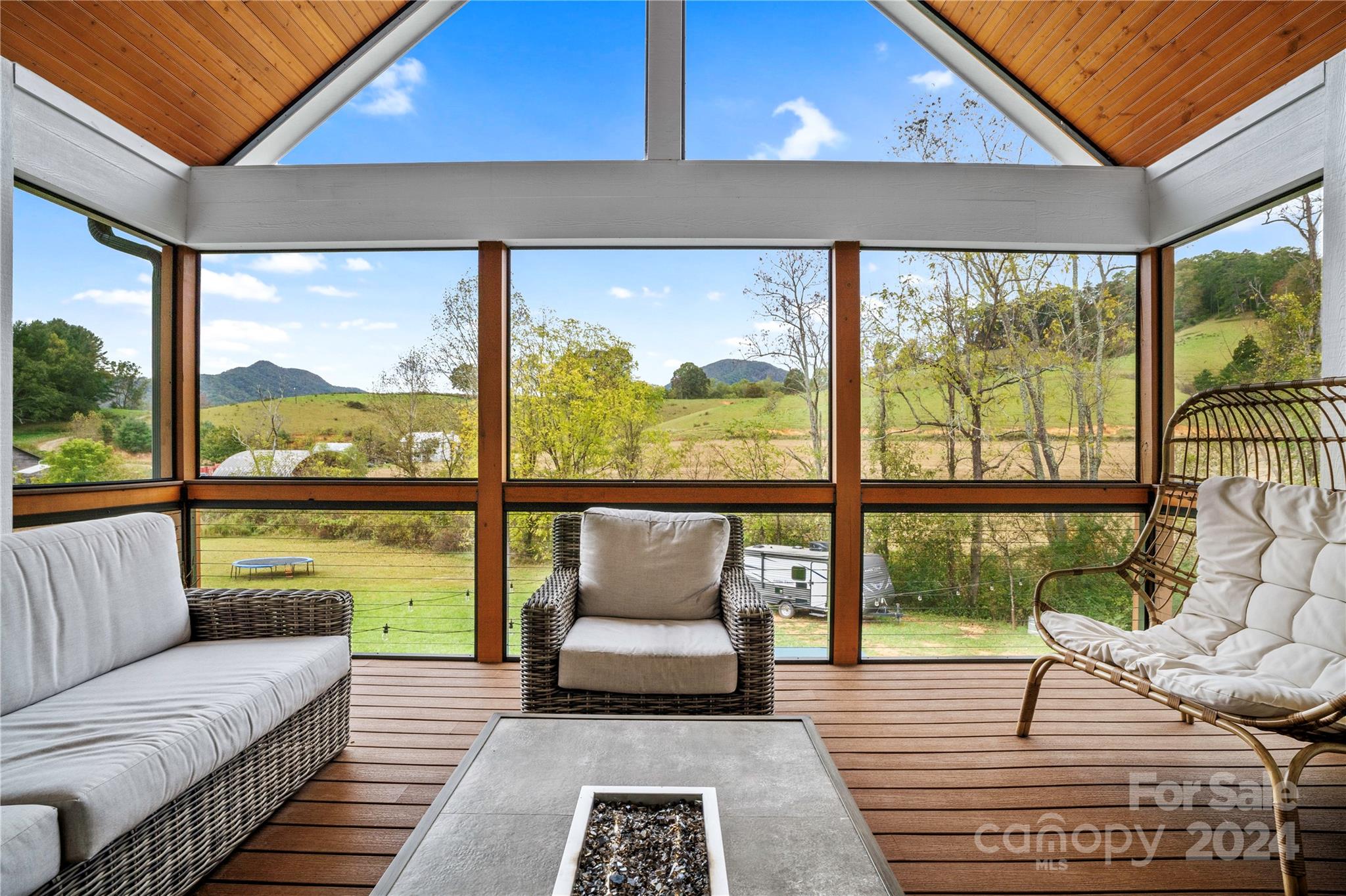 111 Oak Mountain Drive