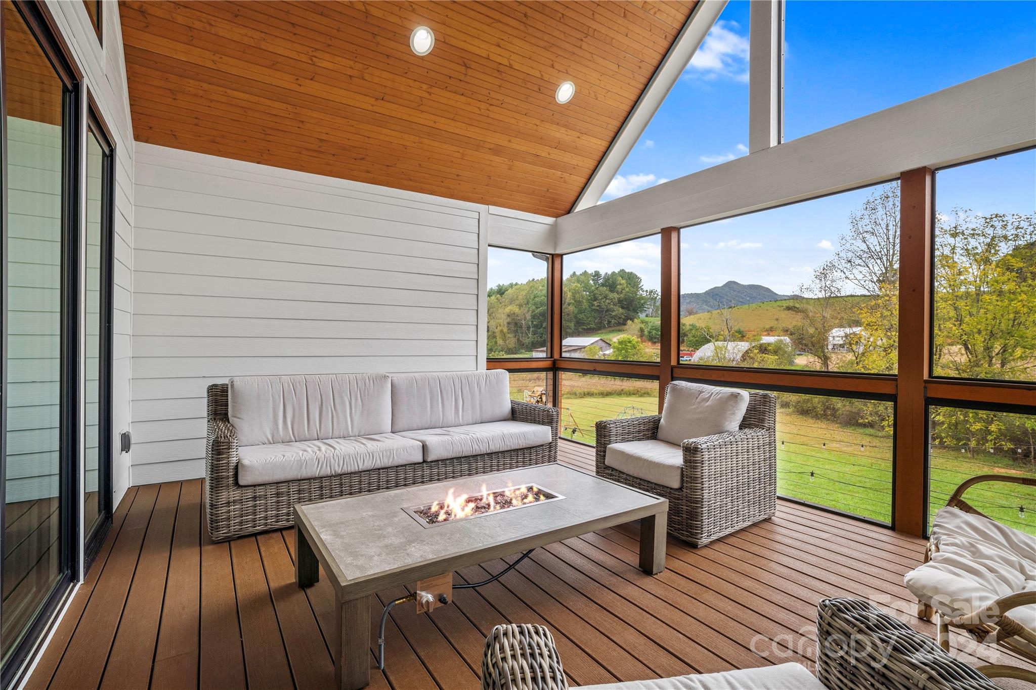 111 Oak Mountain Drive