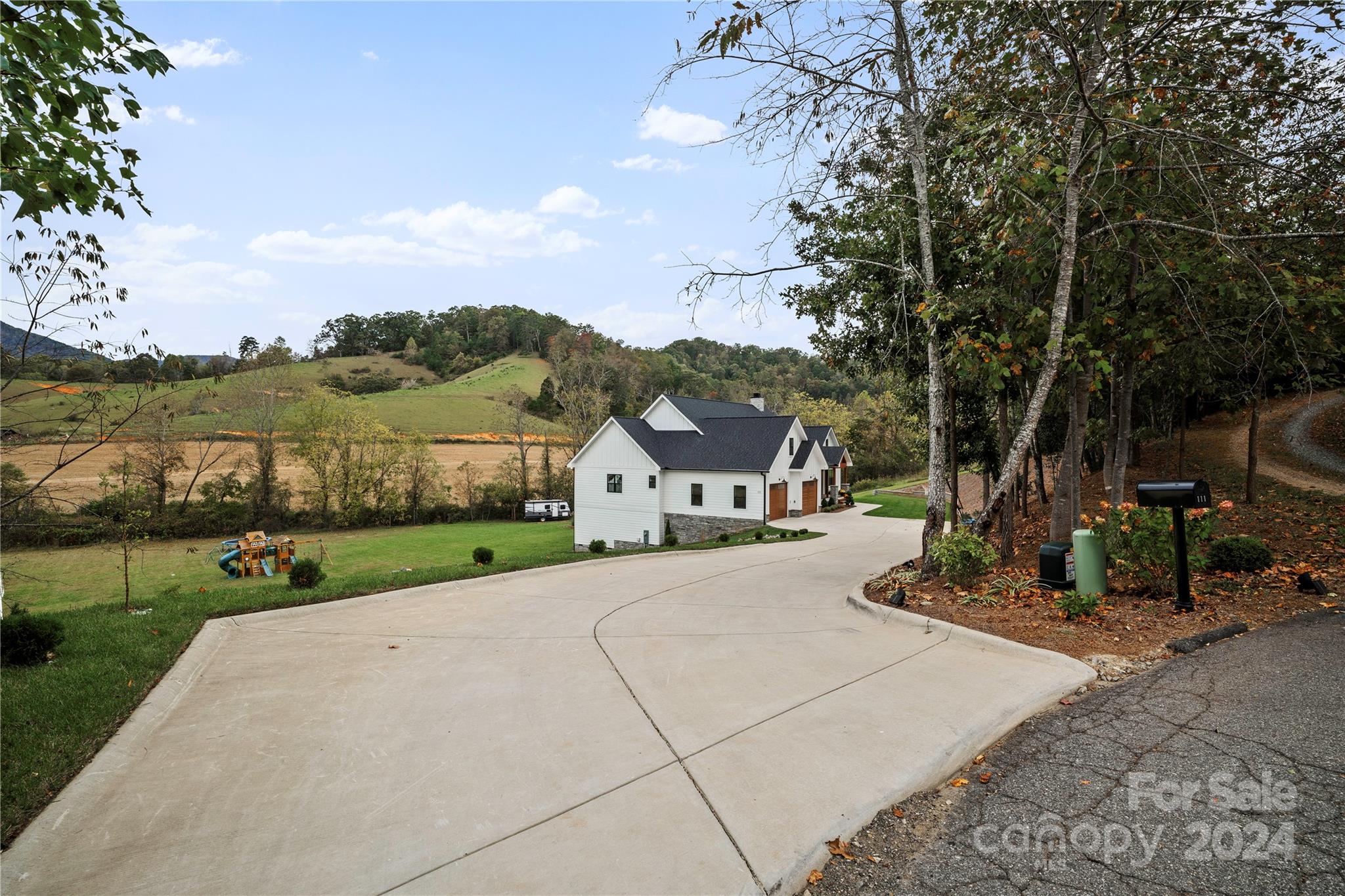 111 Oak Mountain Drive