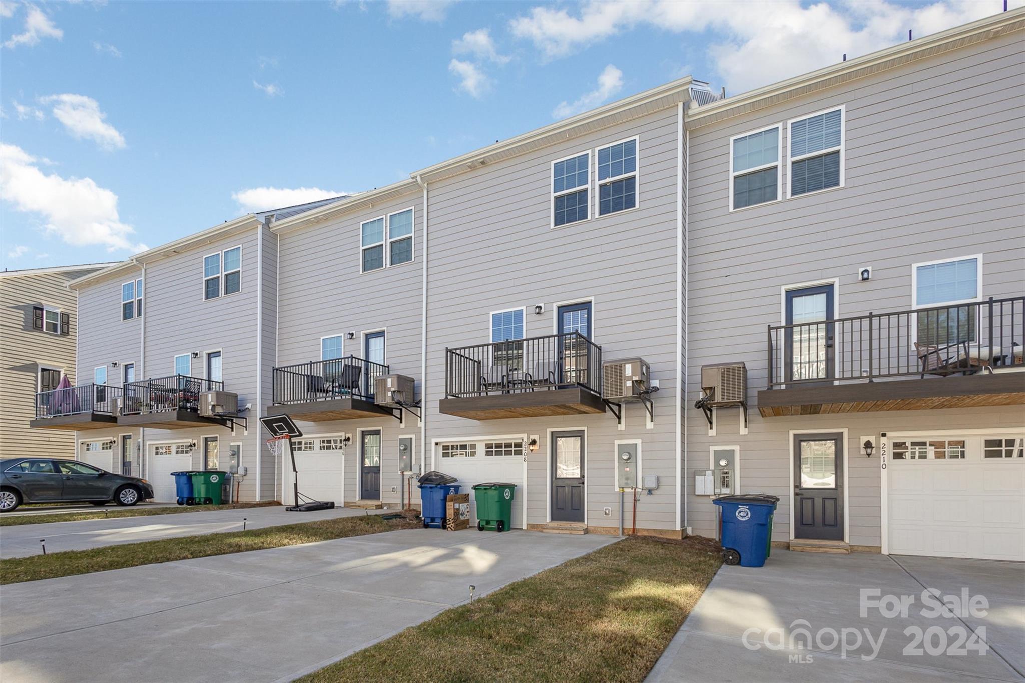 2208 Autumn Olive Lane