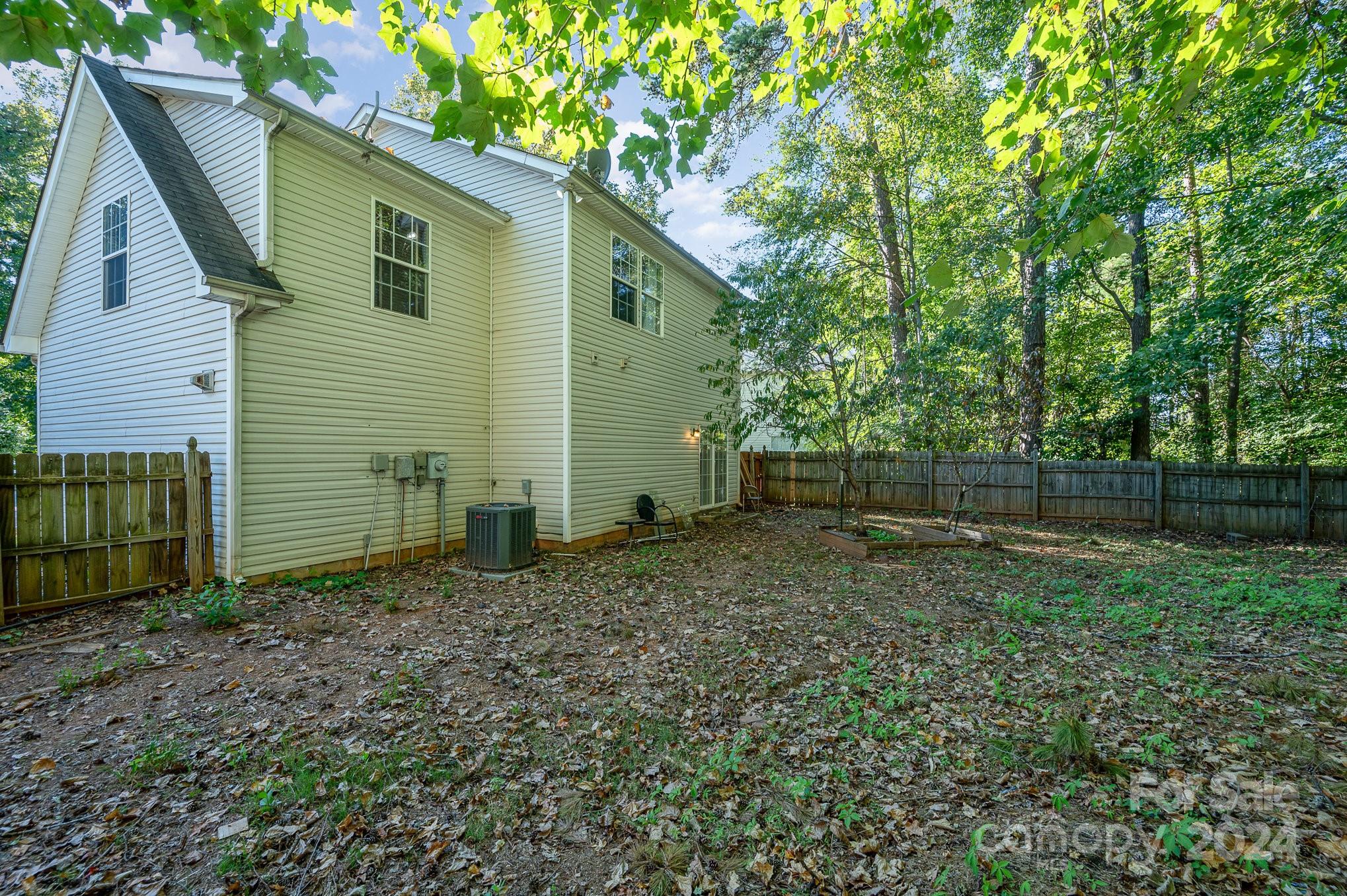 7912 Bristle Lane