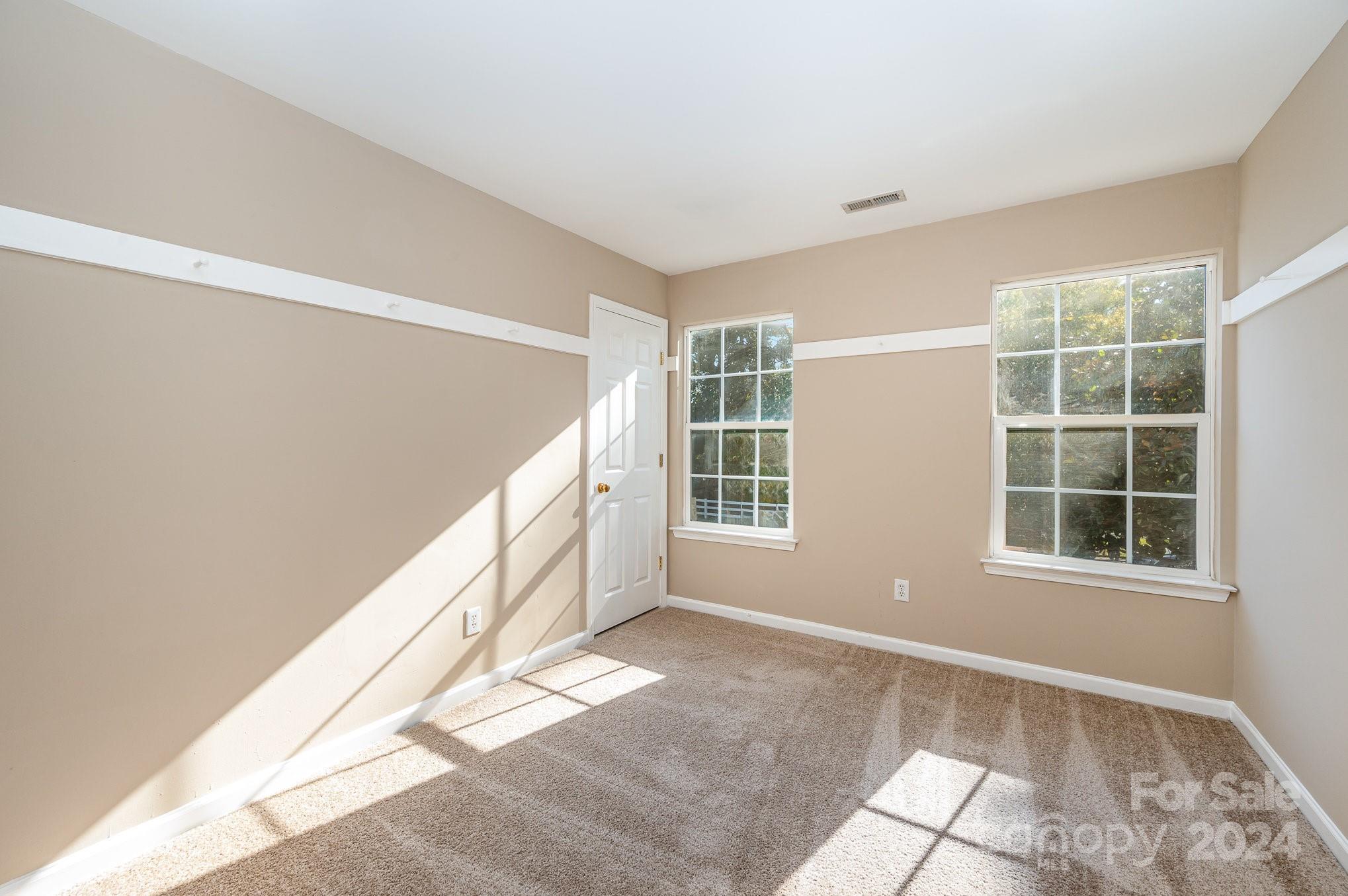 7912 Bristle Lane