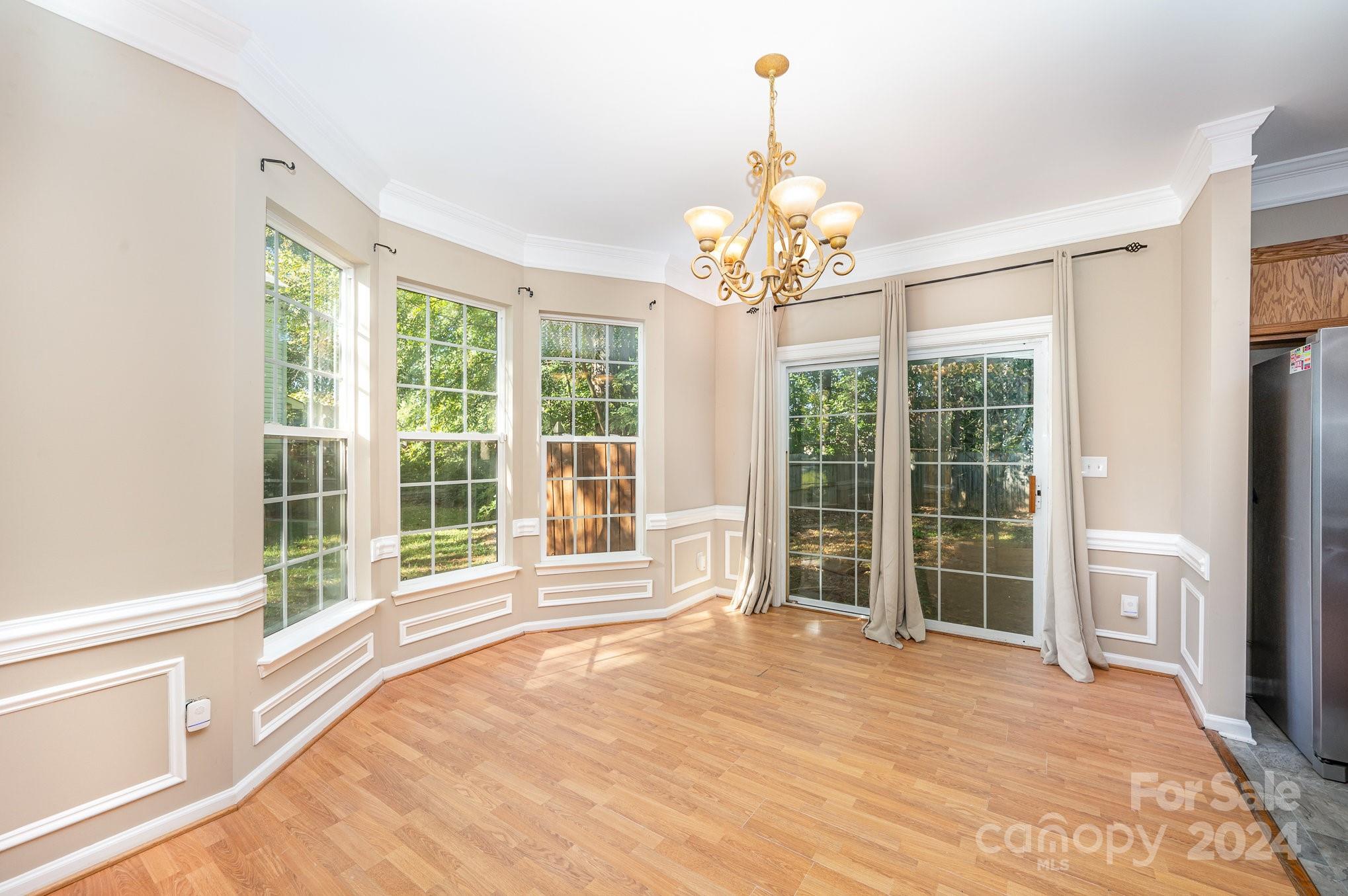 7912 Bristle Lane
