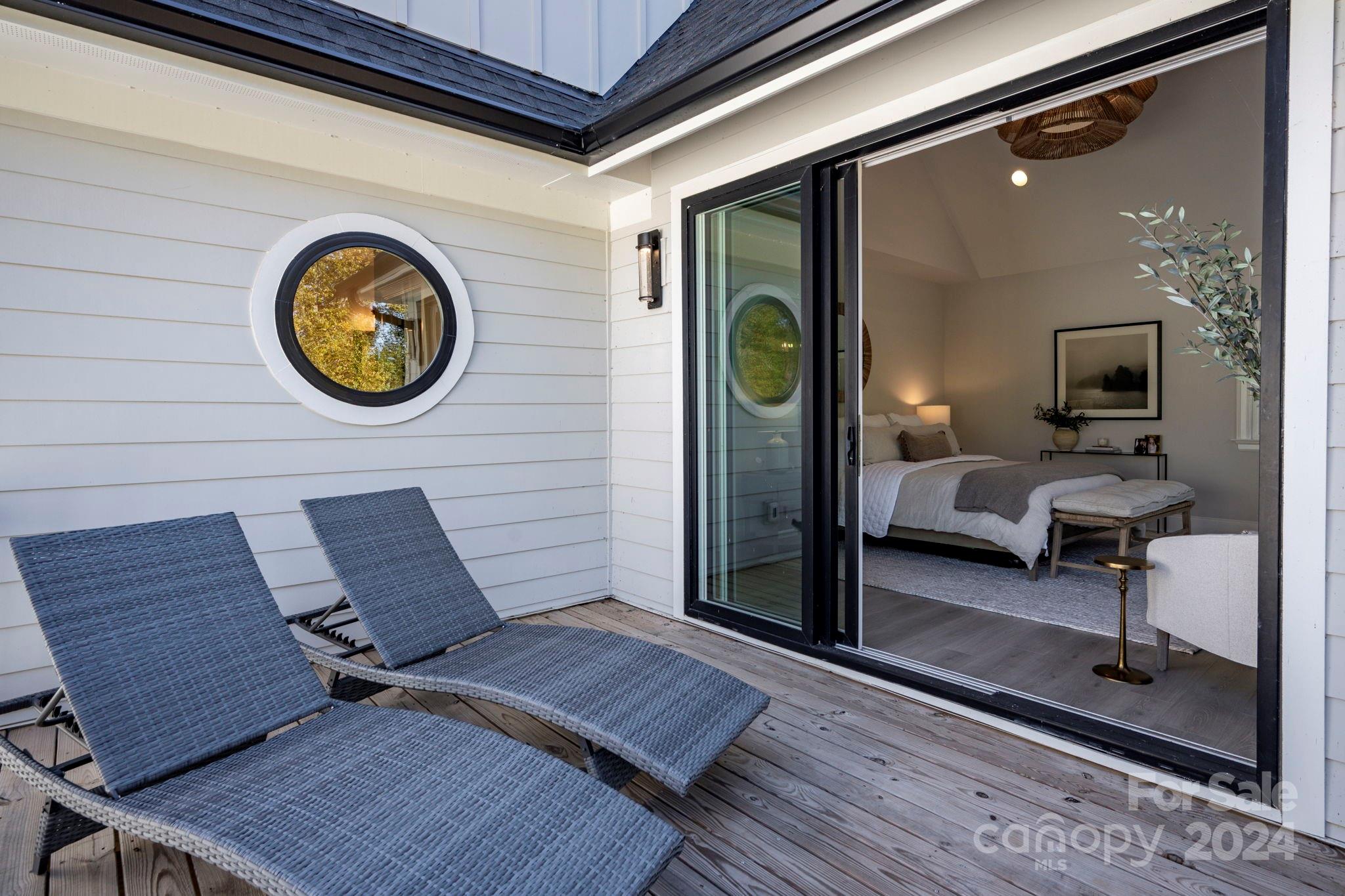 1332 Portofino Place