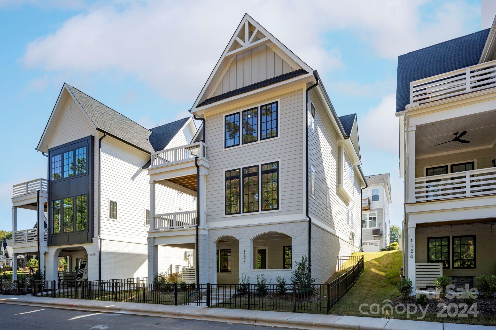 1332 Portofino Place