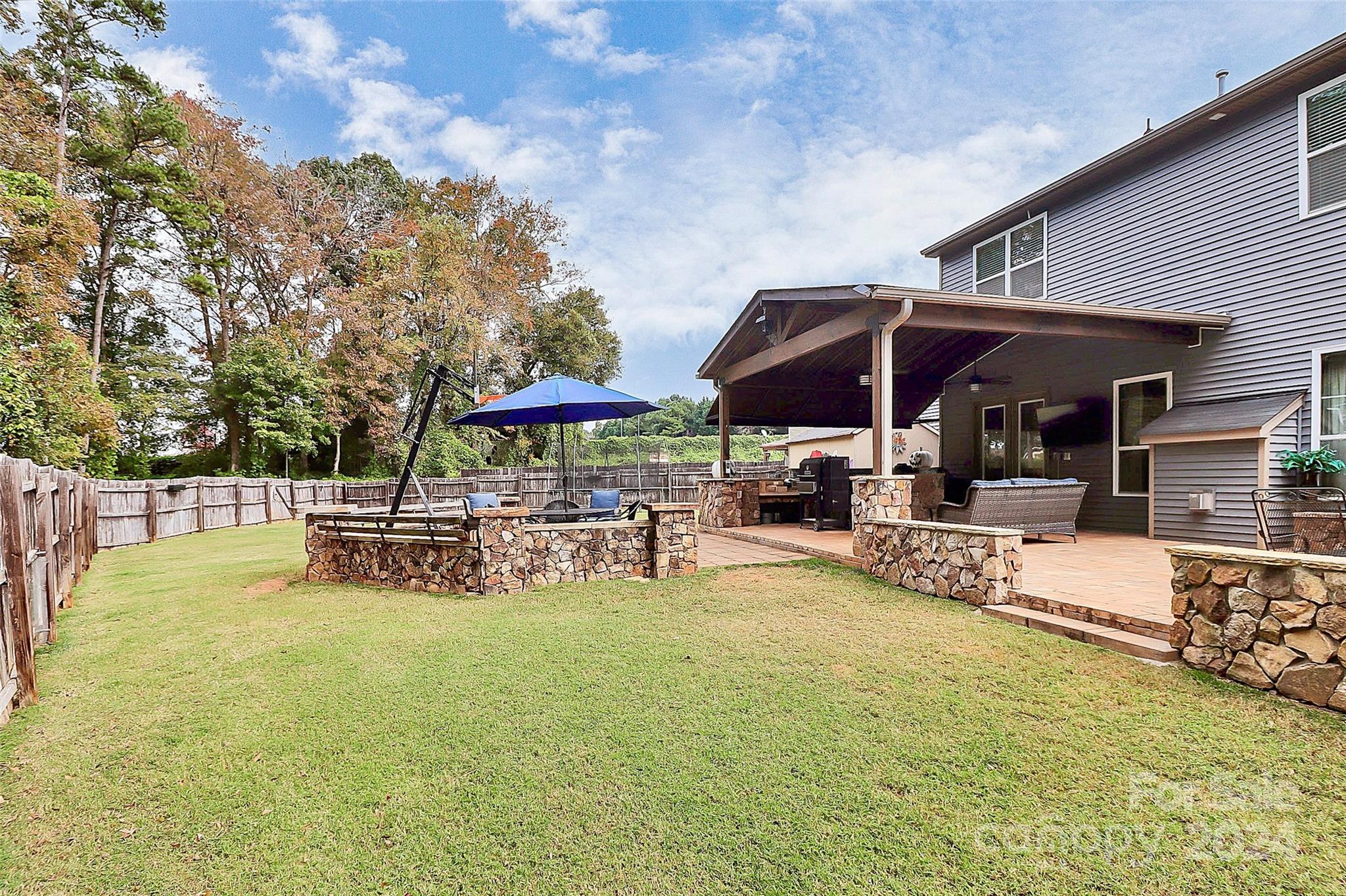 2012 Wade Hampton Circle