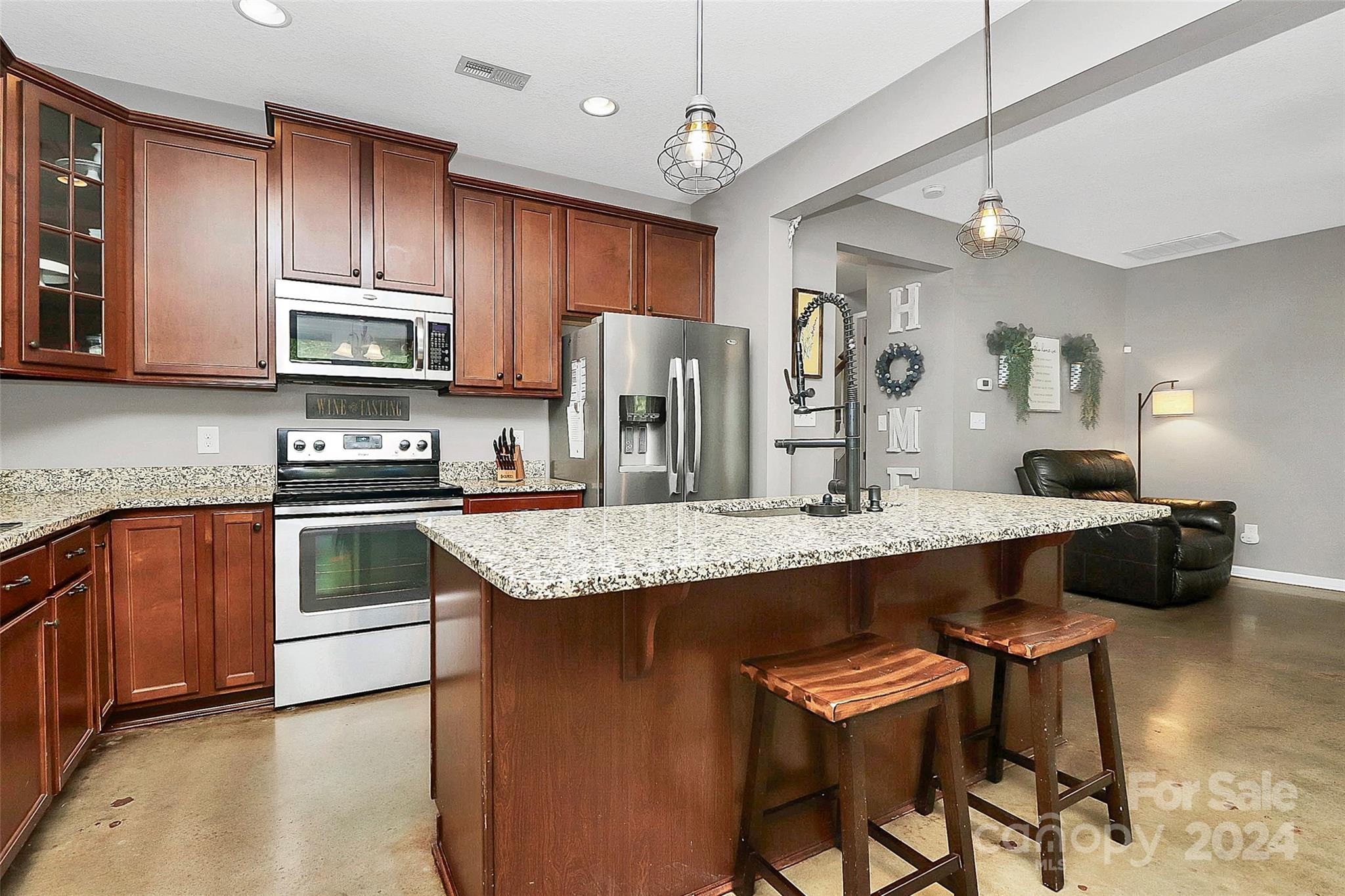 2012 Wade Hampton Circle