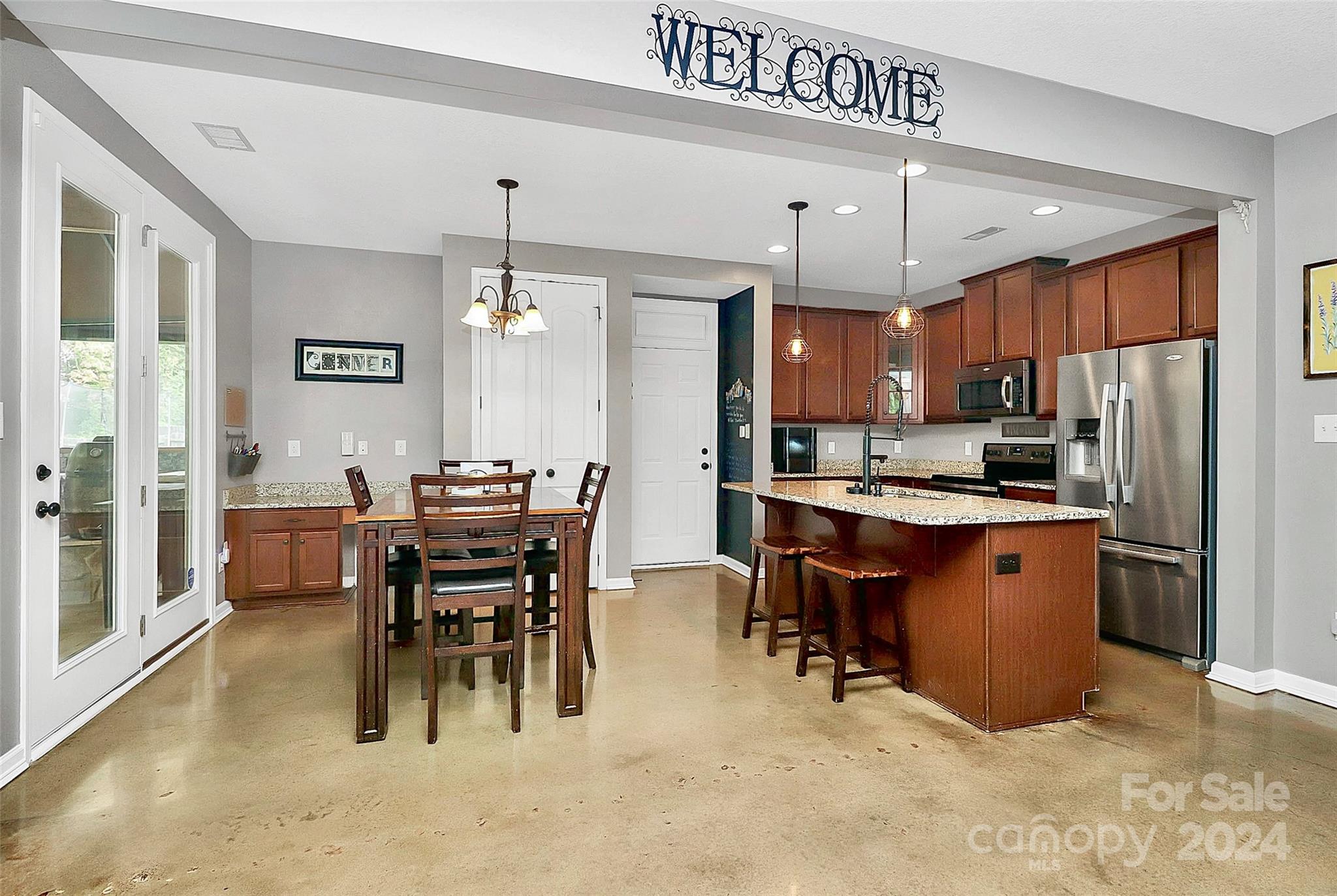 2012 Wade Hampton Circle