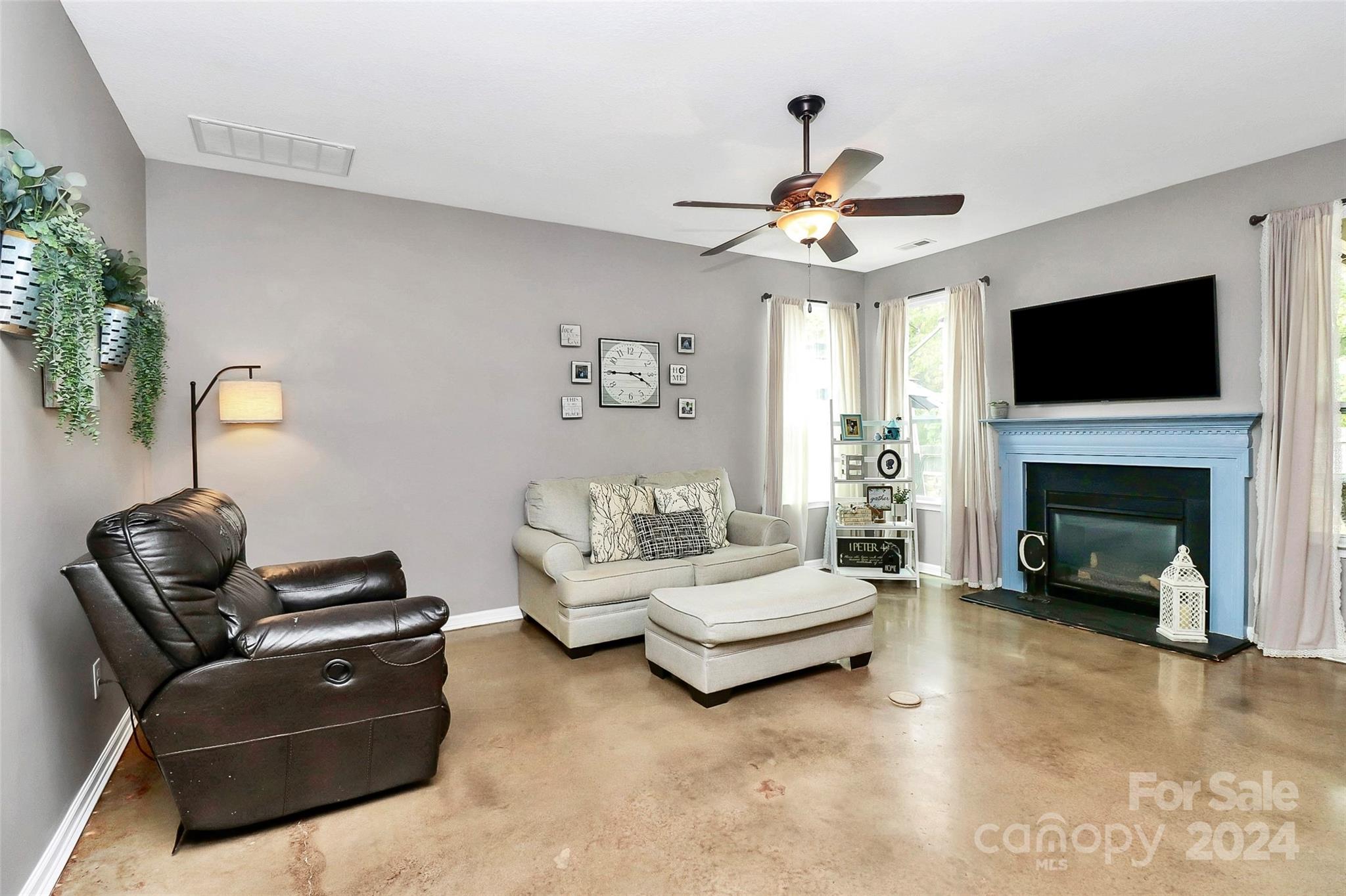 2012 Wade Hampton Circle