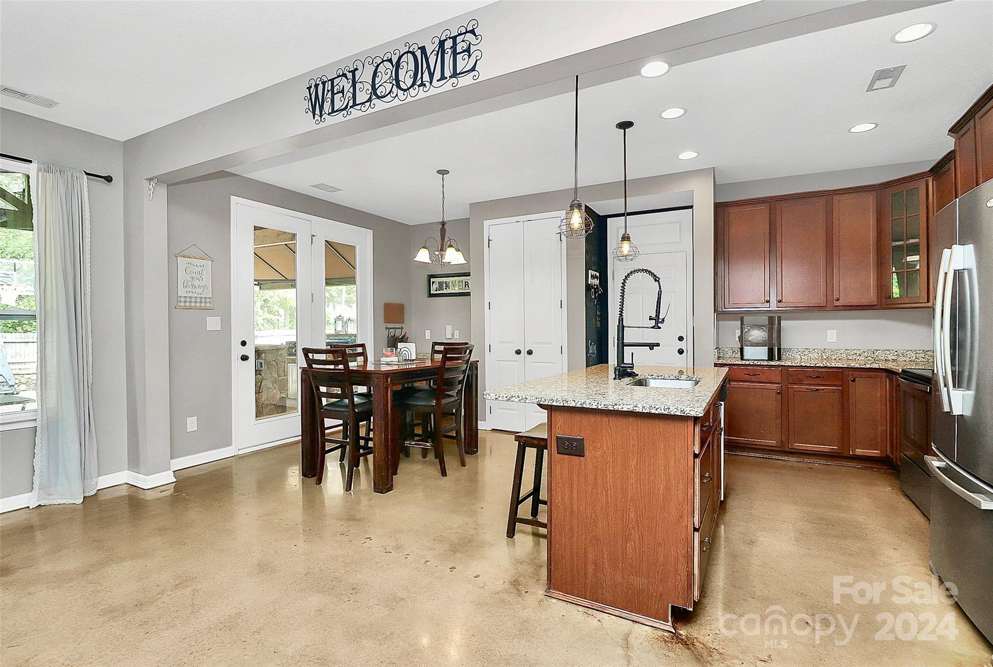 2012 Wade Hampton Circle