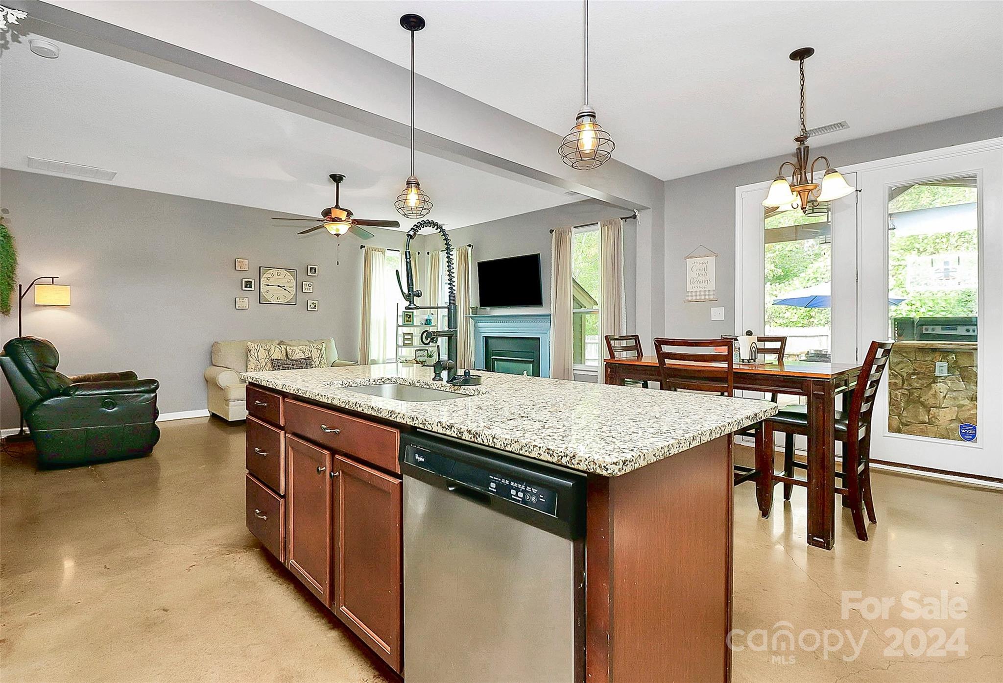 2012 Wade Hampton Circle