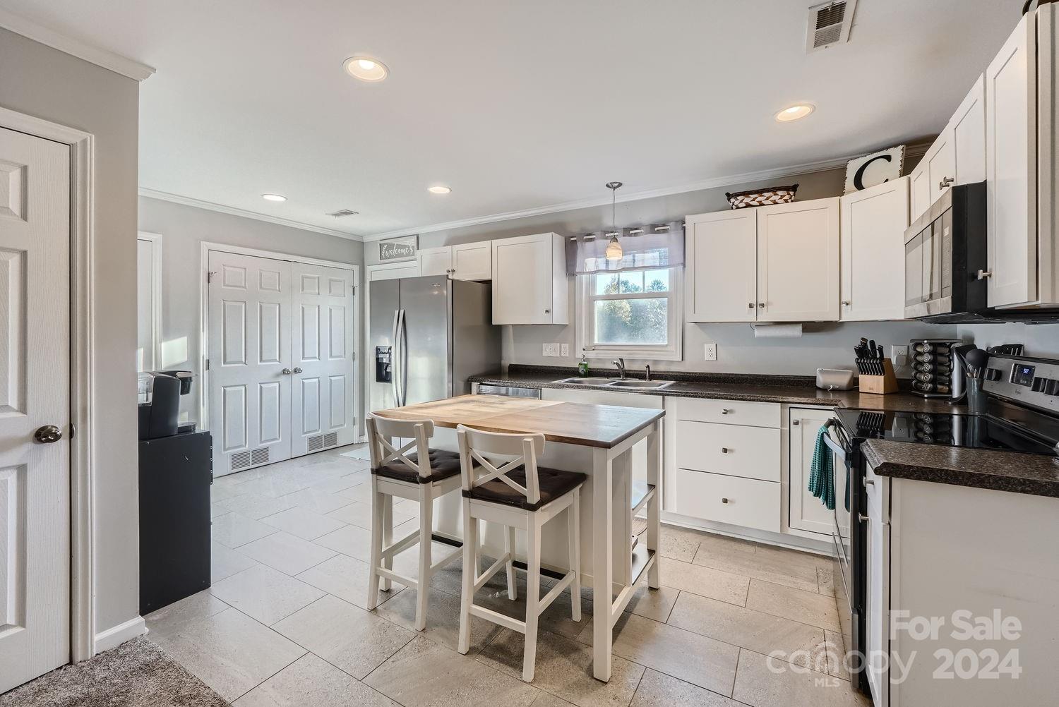 11111 Graybark Road