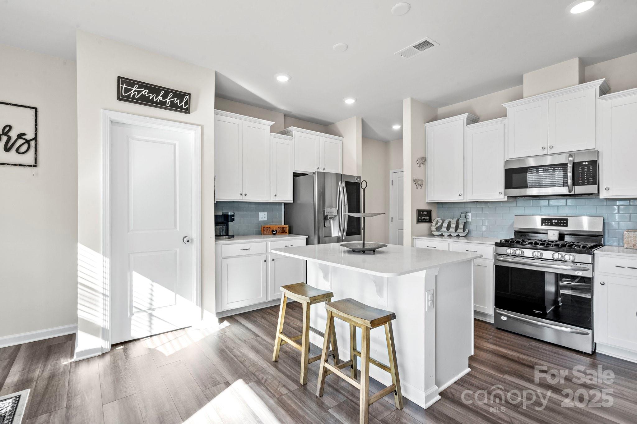 221 Tackle Box Drive